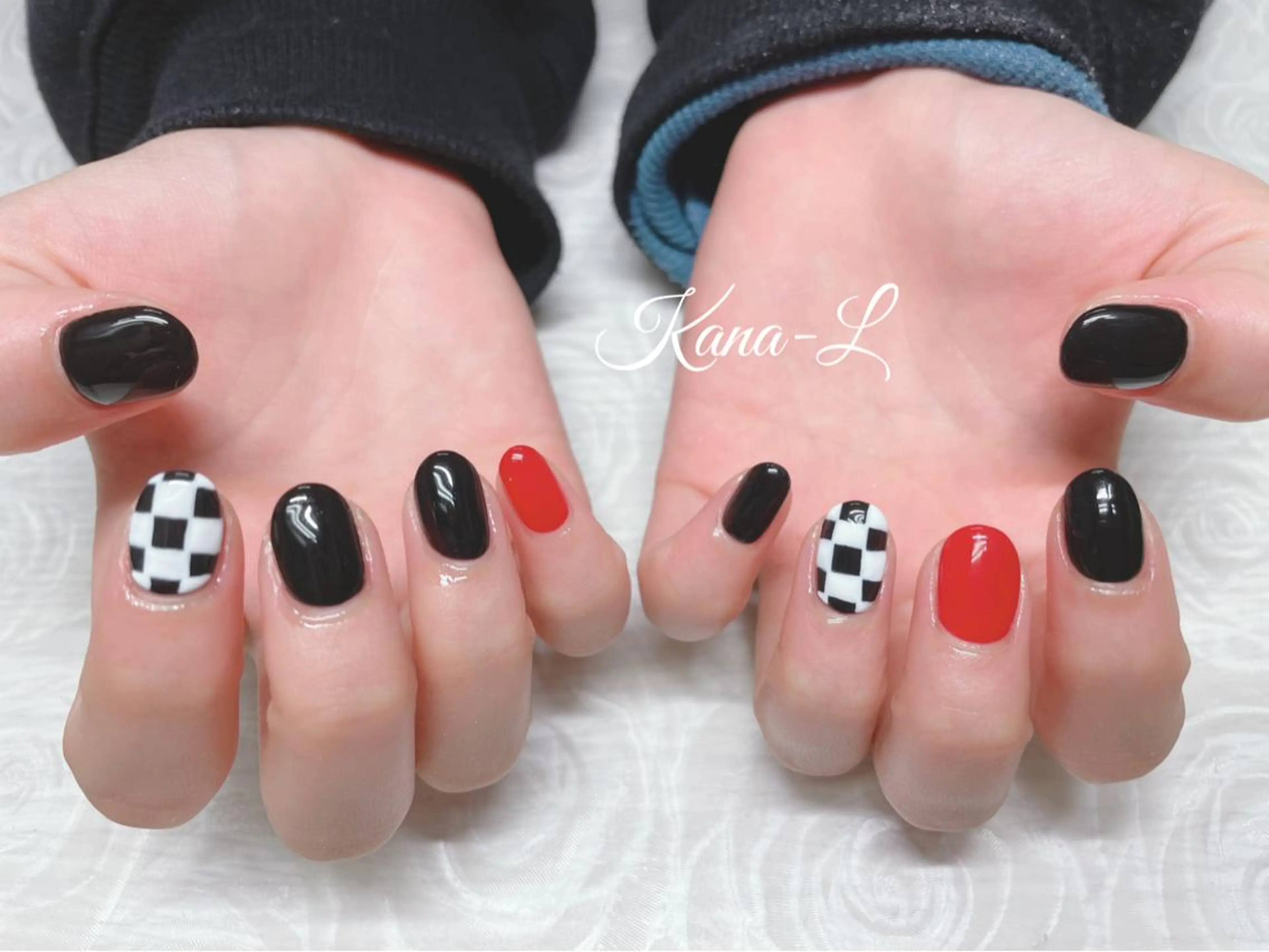カラー ネイル 芦辺 香奈のネイルデザイン