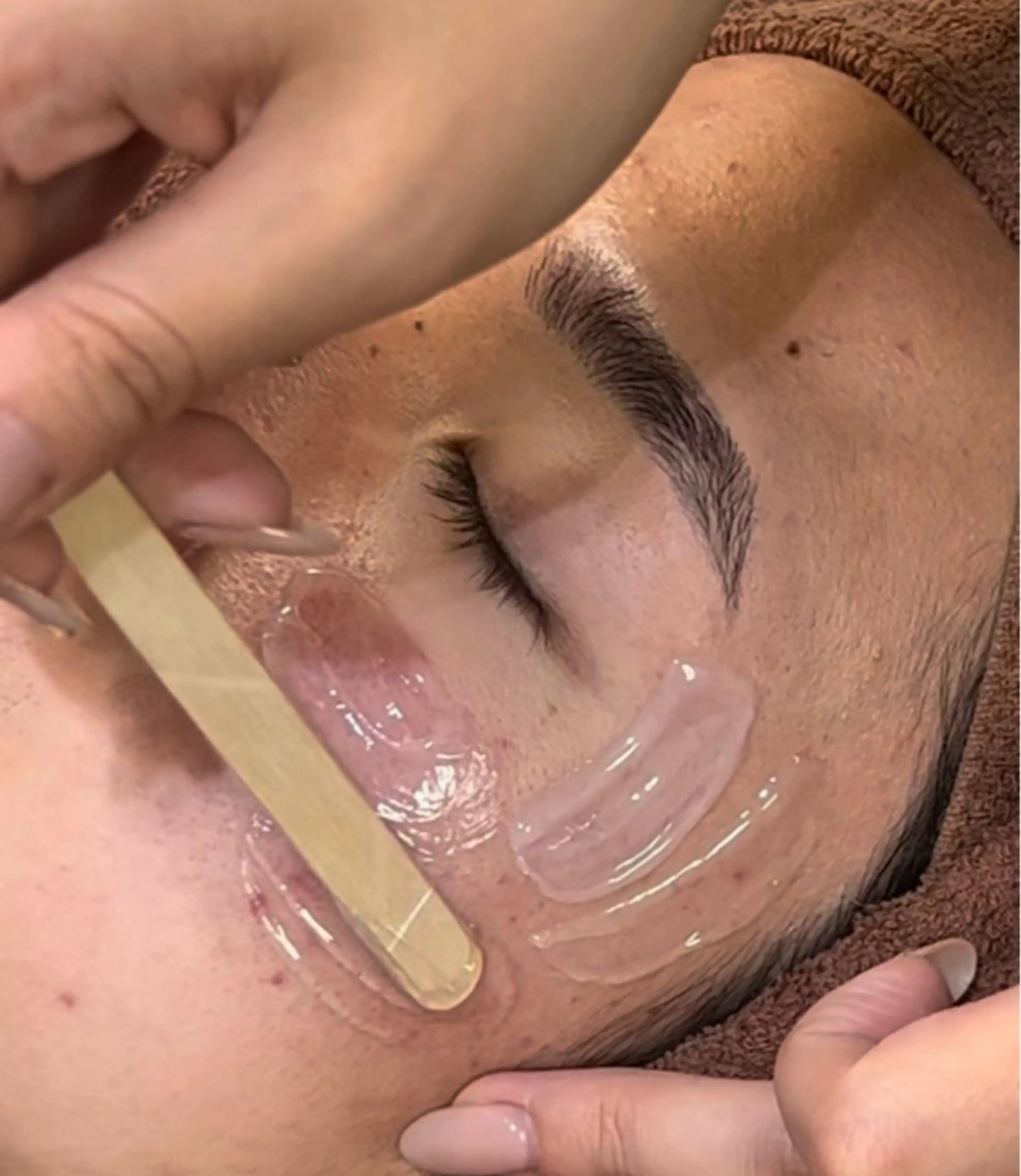 メンズ アイブロウ ME.REBO原宿/表参道　メンズアイブロウサロン所属・ME.REBO 原宿/表参道の眉毛・アイブロウイメージ