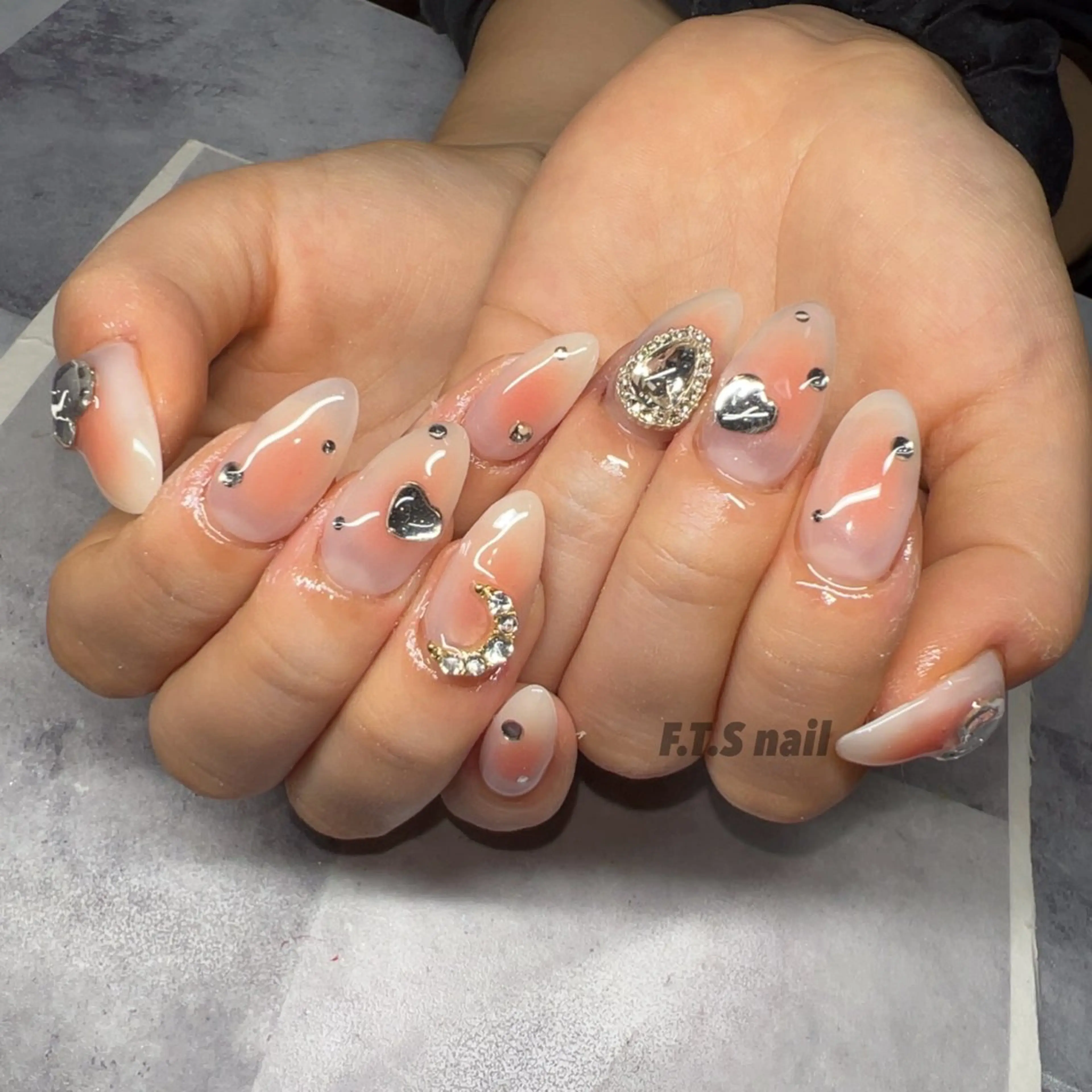 ネイル ハンドネイル F.T.S nailのネイルデザイン