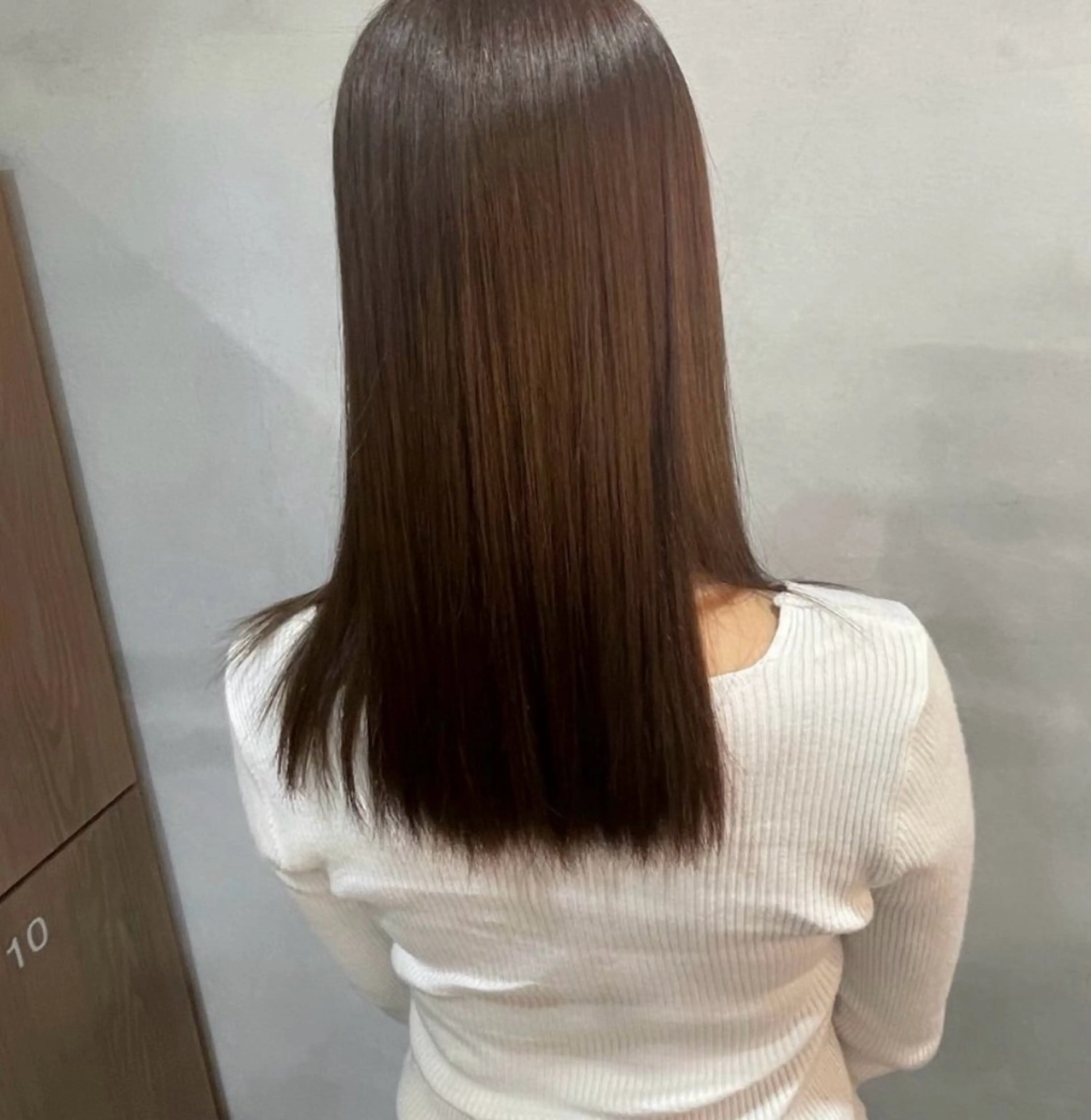 ロング カラー ルプラボウ りく/艶カラーのヘアスタイル