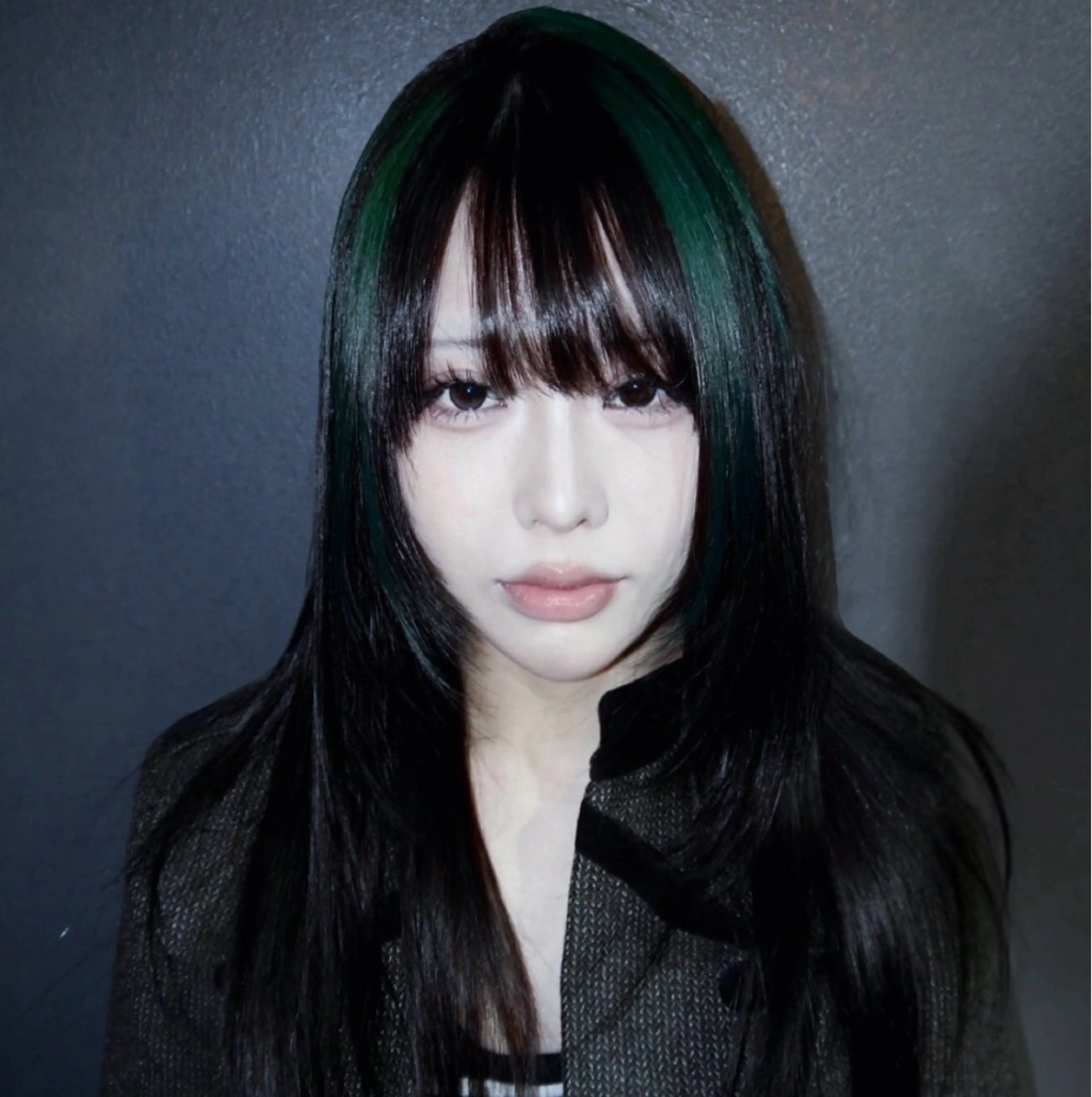 ロング カラー WOM所属・KUBO YURAのヘアスタイル