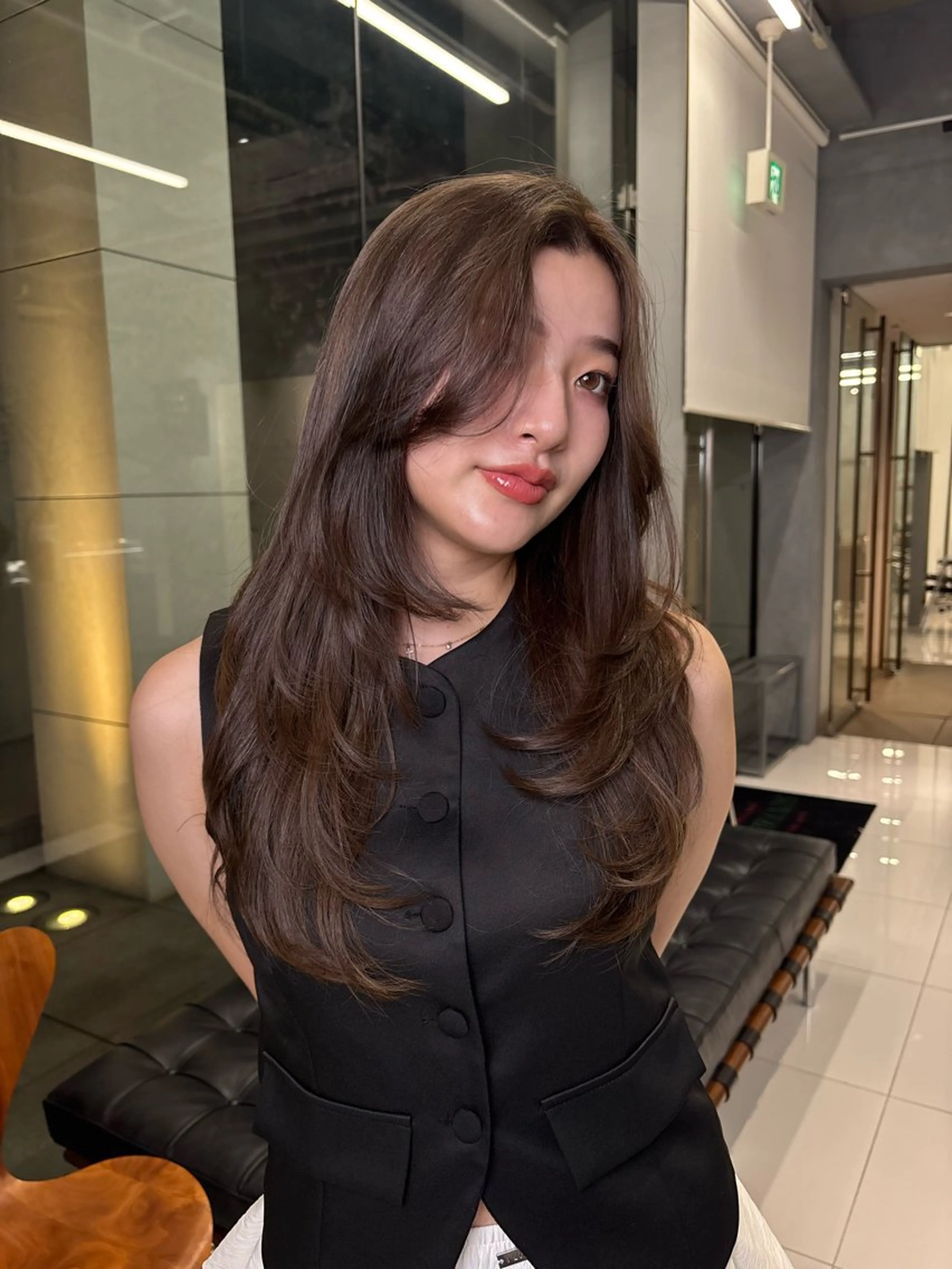 ロング 飯ヶ谷 成海のヘアスタイル
