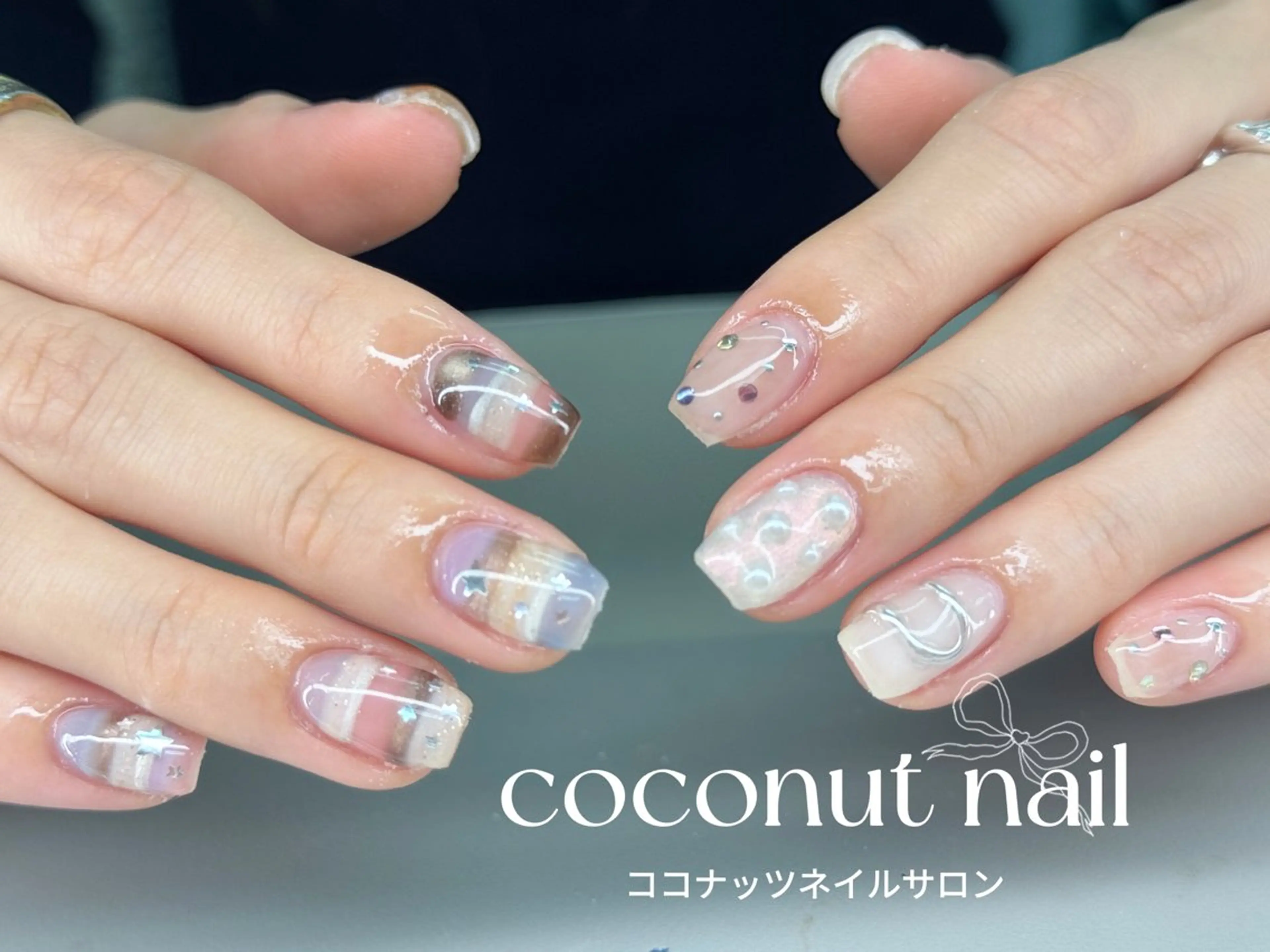 ネイル べっ甲ネイル フレンチネイル キラキラネイル マグネットネイル 大理石ネイル(マーブル) ハンドネイル 神田 ココナッツのネイルデザイン