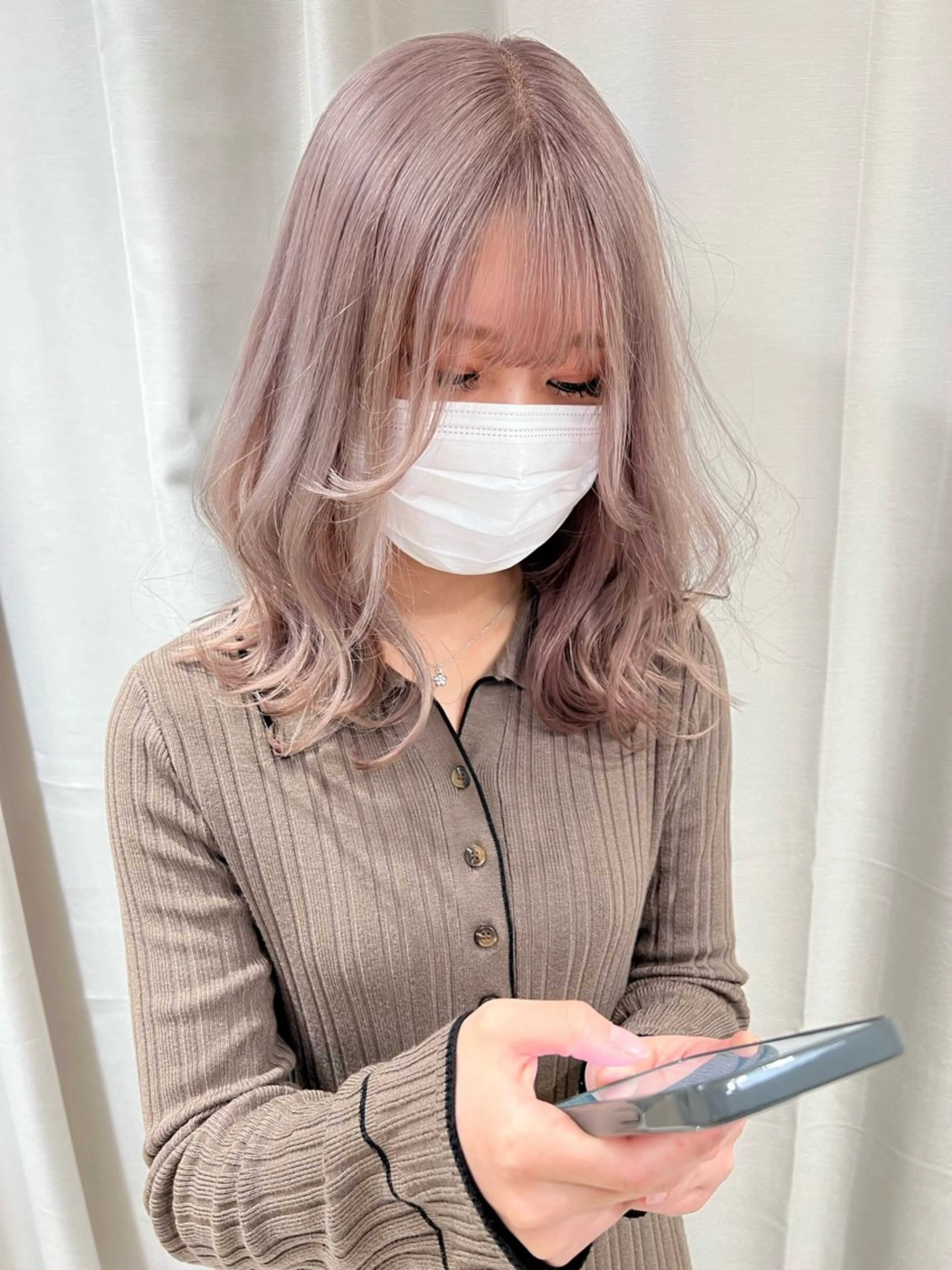 ミディアム カラー ベージュカラー ミルキーベージュ レイヤーカット/ボブ 韓国ヘア🪄REN.のヘアスタイル