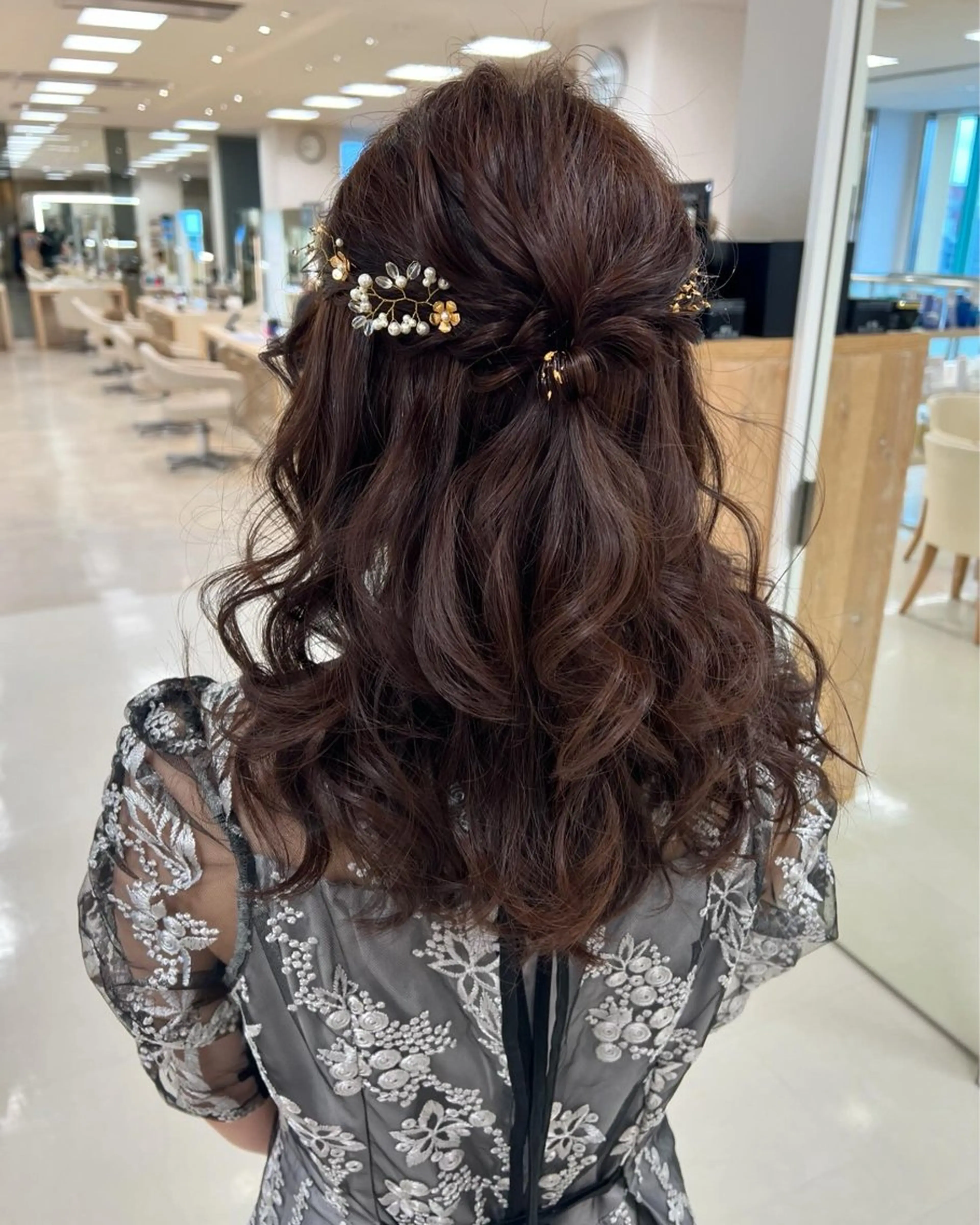 ロング ヘアアレンジ ハーフアップ ヘアセット 似合わせ.ﾍｱｾｯﾄ 得意🌹井上美沙のヘアスタイル