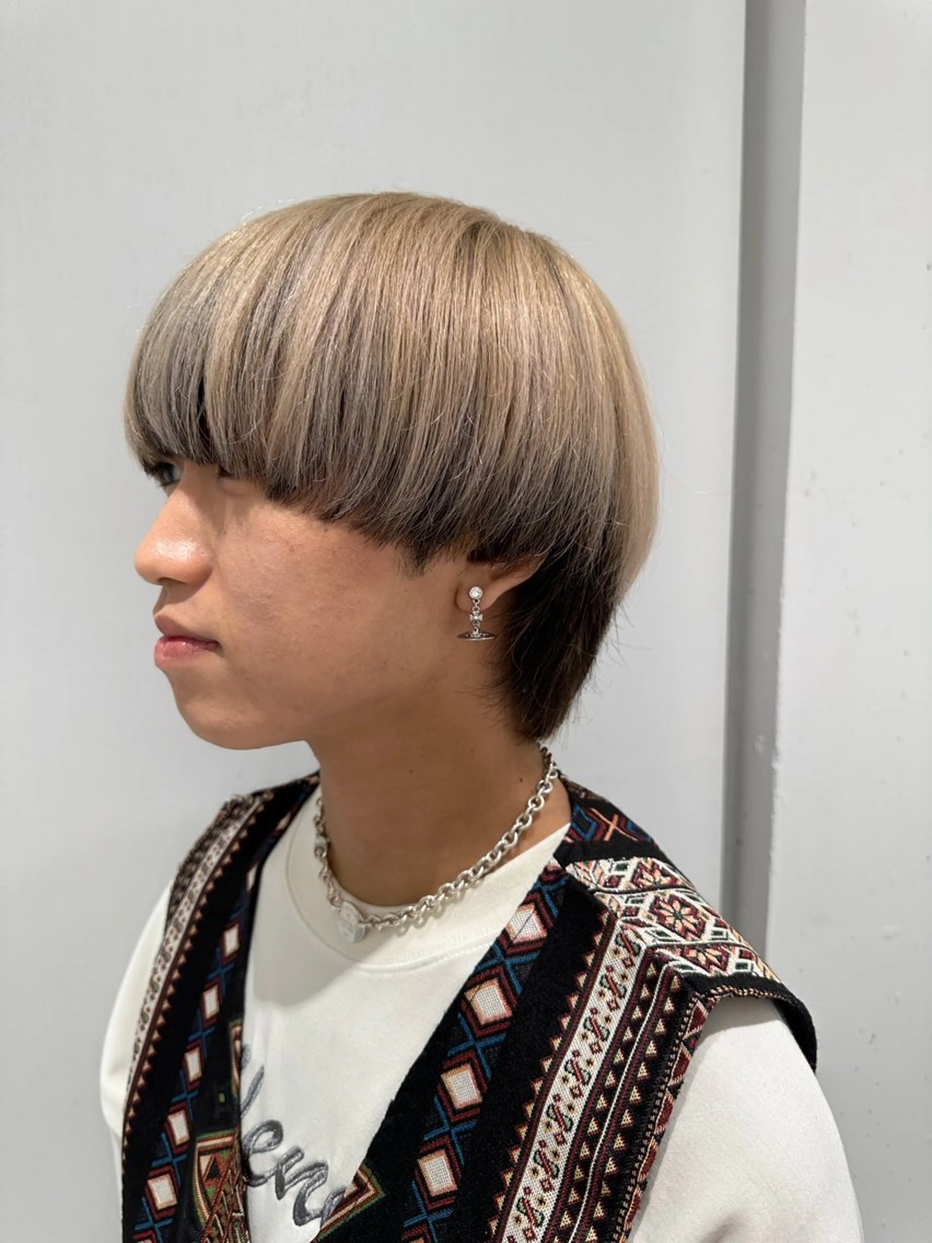 カラー メンズ 橋本 七海のヘアスタイル