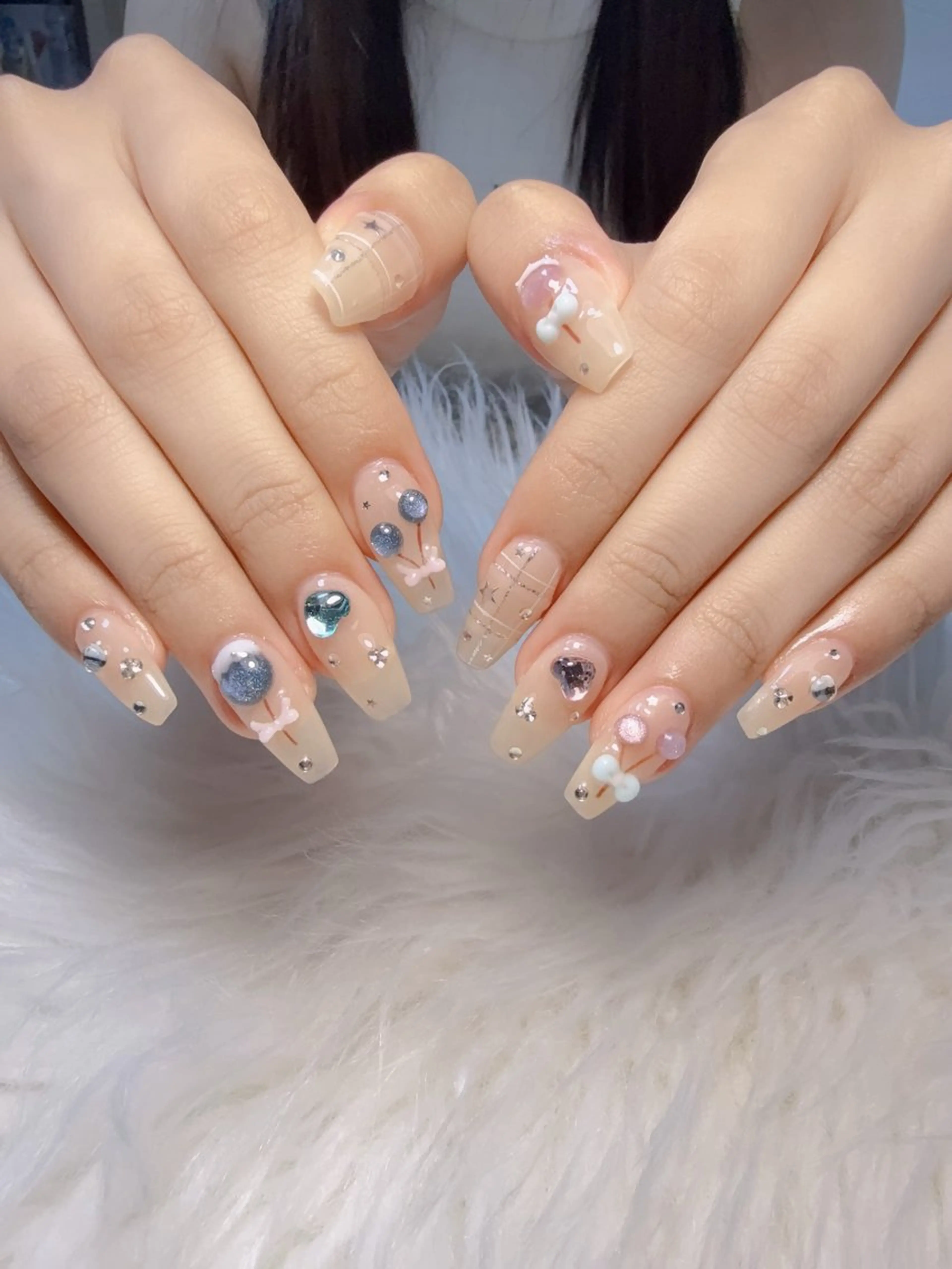 ネイル 持ち込み 西野 カナのネイルデザイン