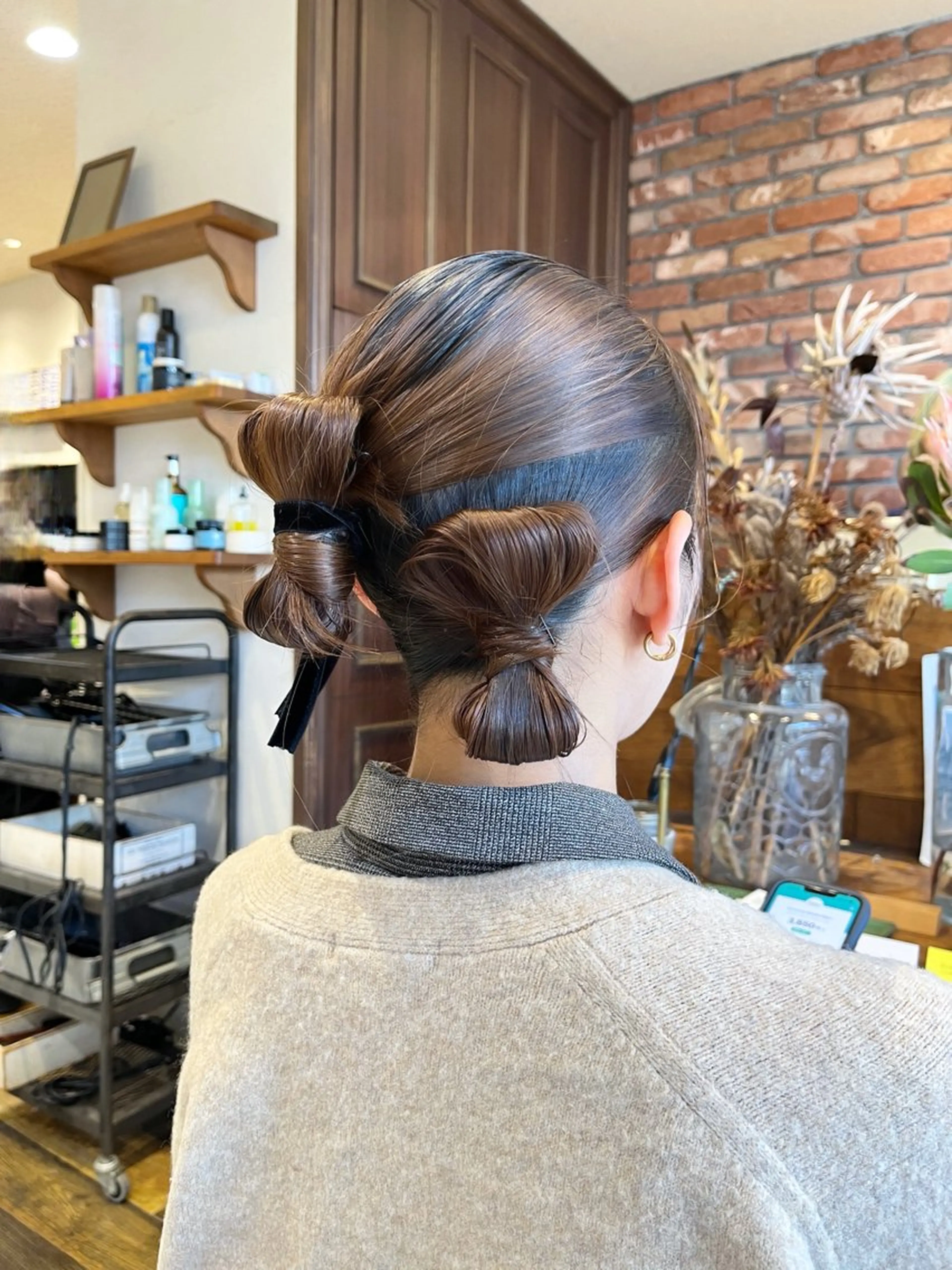 セミロング ヘアアレンジ irwi/イルウィ所属・miku🎀門前仲町 ブリーチ・レイヤーのヘアスタイル