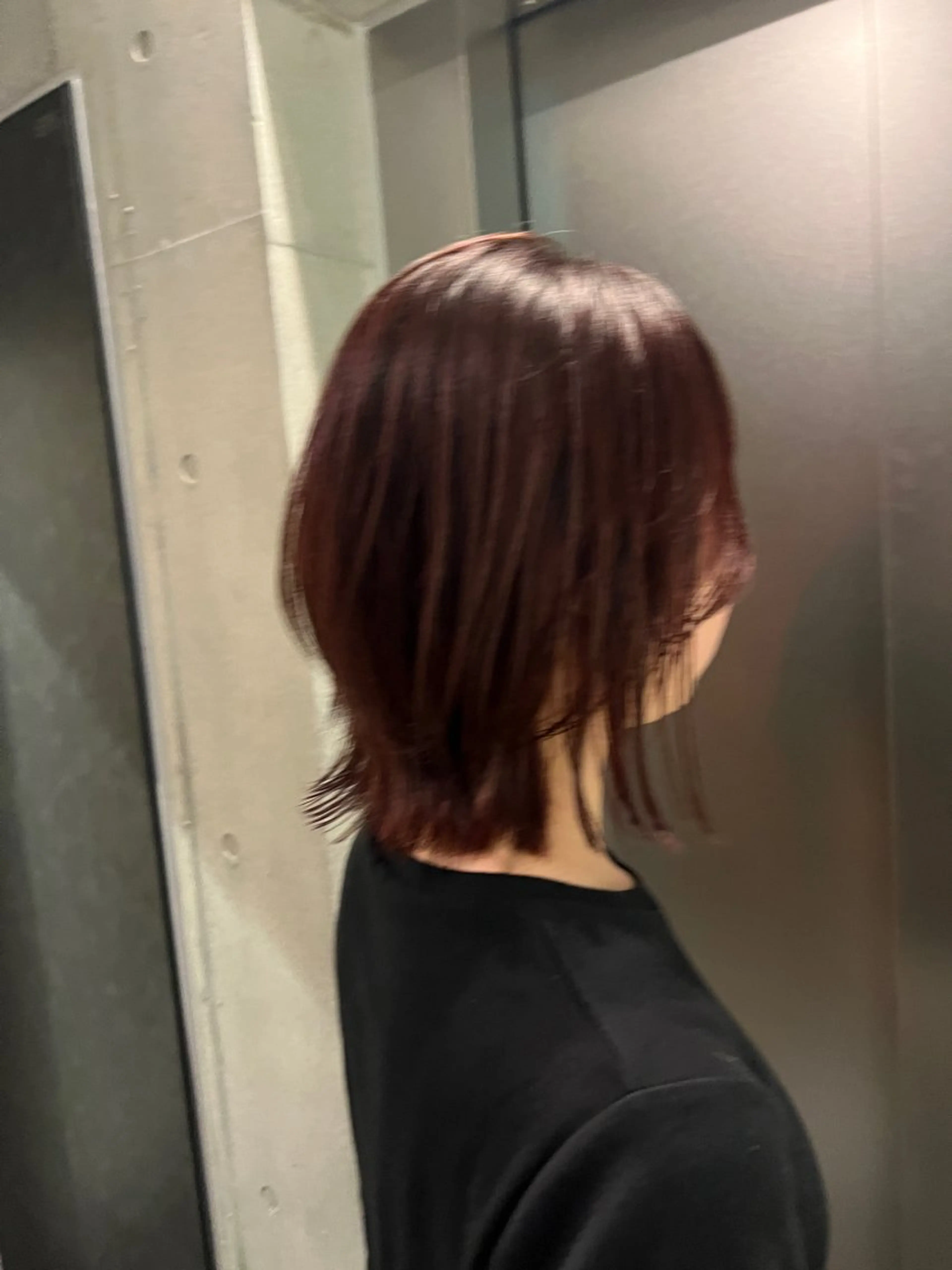 ミディアム カラー 切りっぱなしボブ ボブレイヤー ボブ レイヤーカット カット ヘアカラー トリートメント 透明感/血色カラー/ 似合せレイヤー/ゆいのヘアスタイル