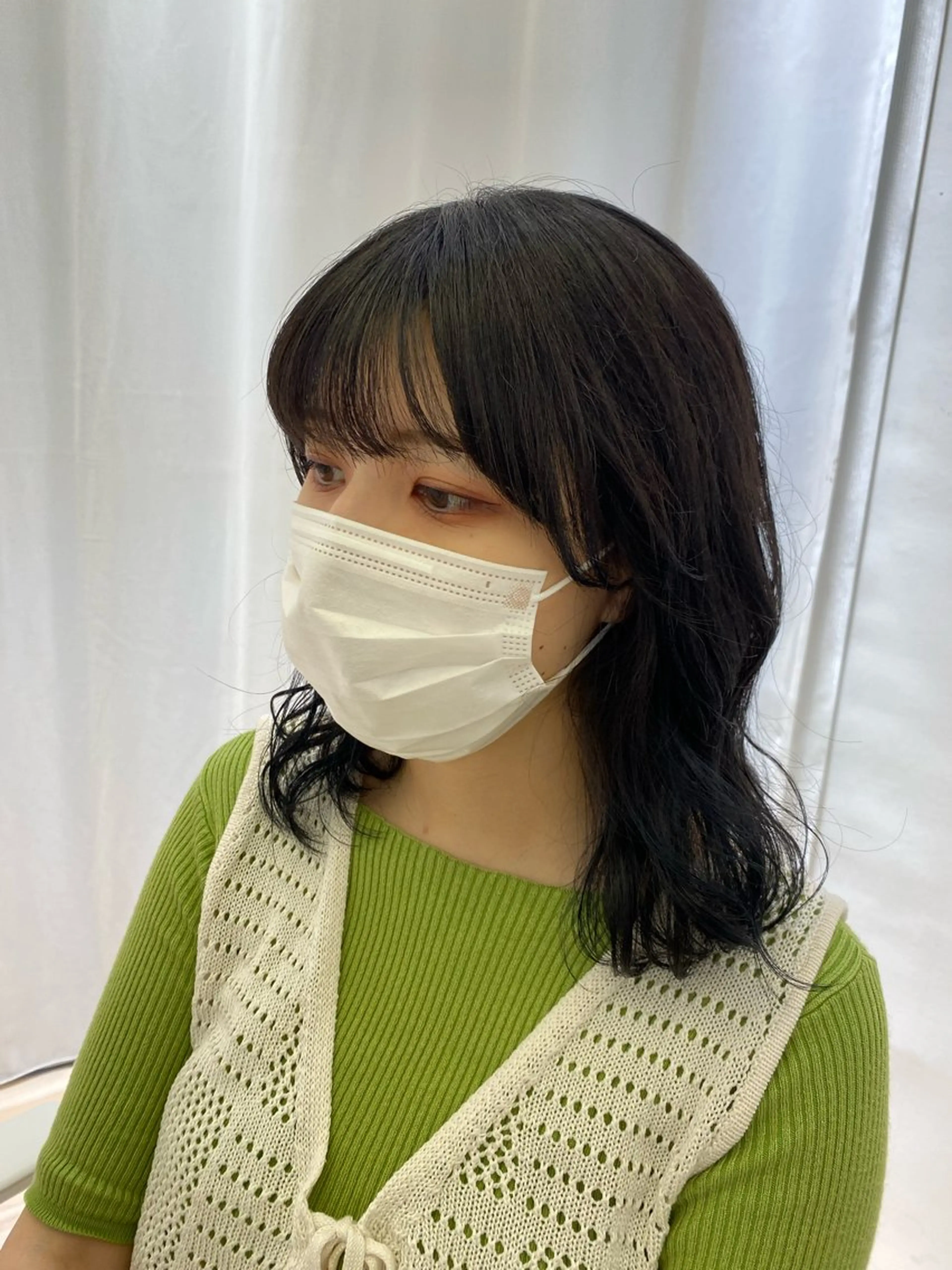 ミディアム カラー 黒髪 ブルーカラー ブルーブラック ParveMix🍀 藤原愛未のヘアスタイル