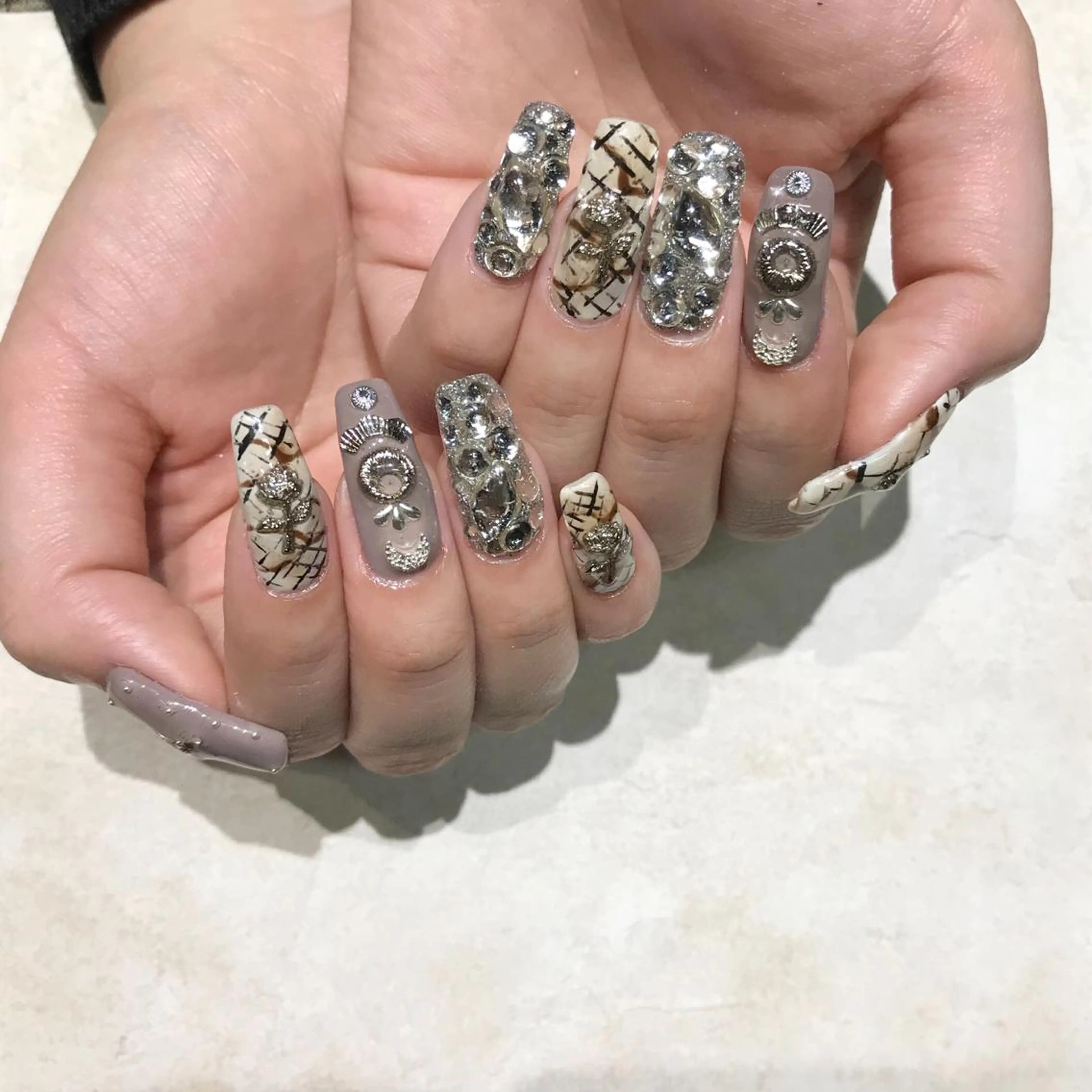 ネイル RounGe Nail&Eyelash所属・葛西 佑香のネイルデザイン