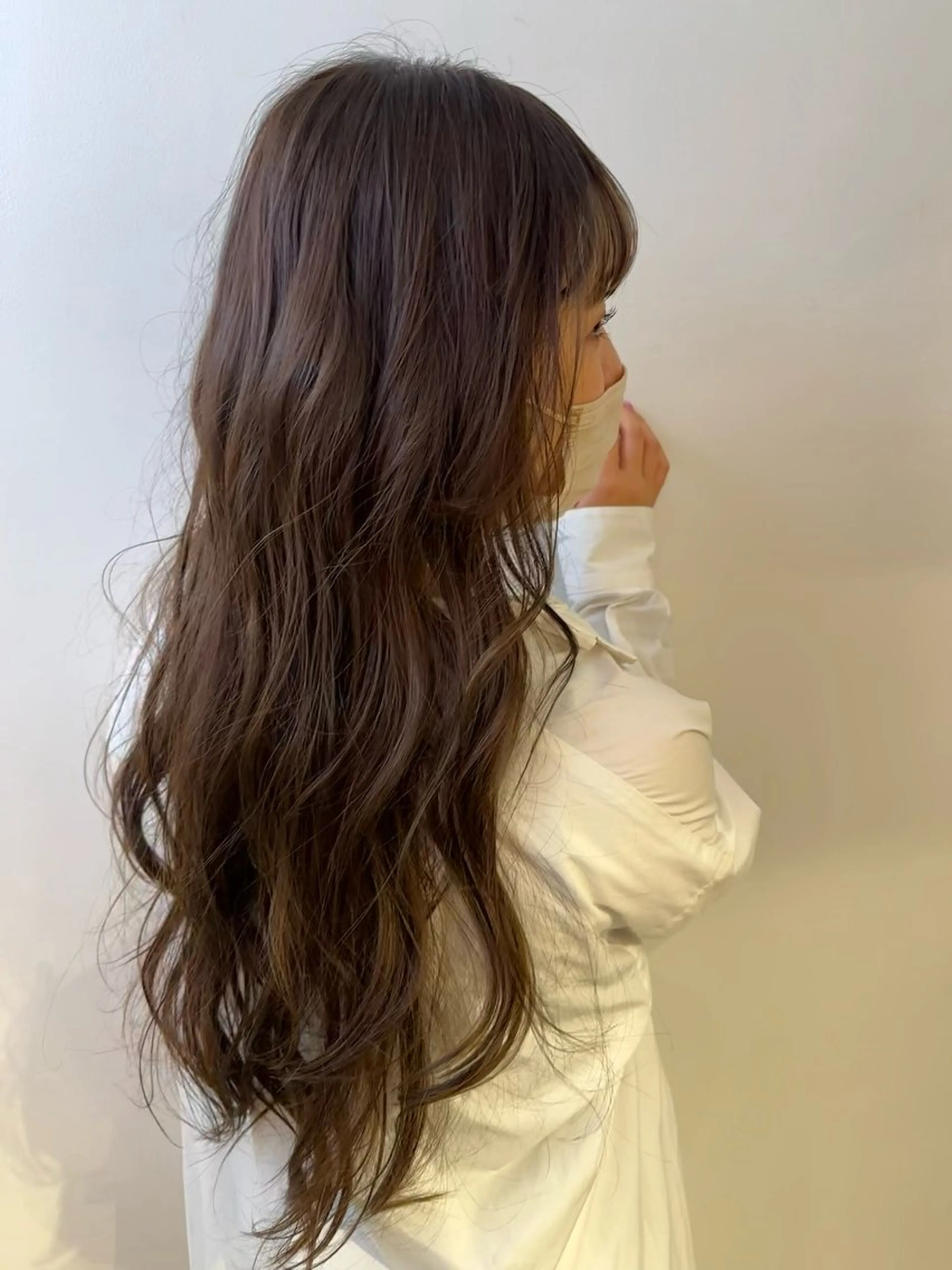 ロング VOICE所属・MIRI MIRIのヘアスタイル