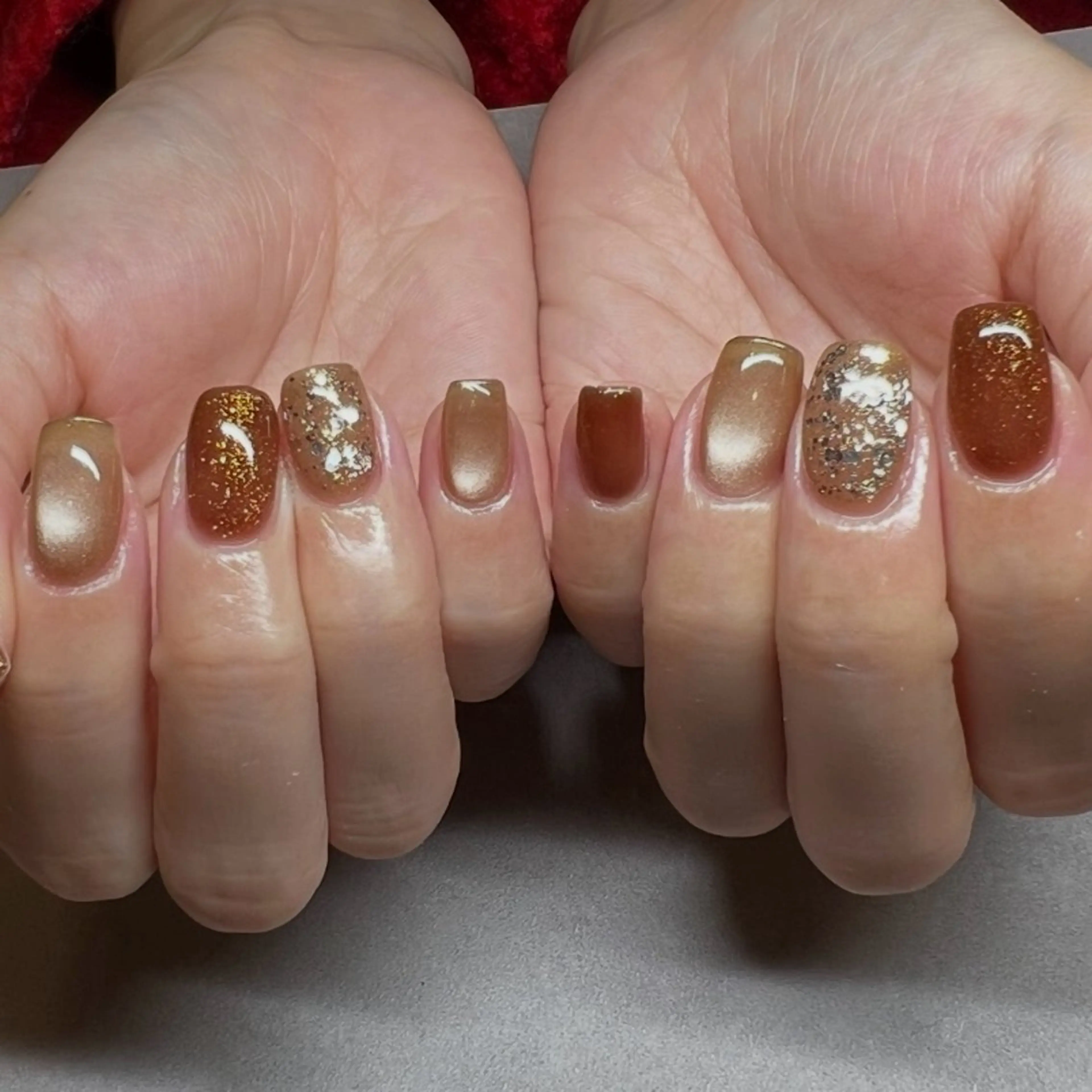 ネイル ブラウン 千原 優子のネイルデザイン