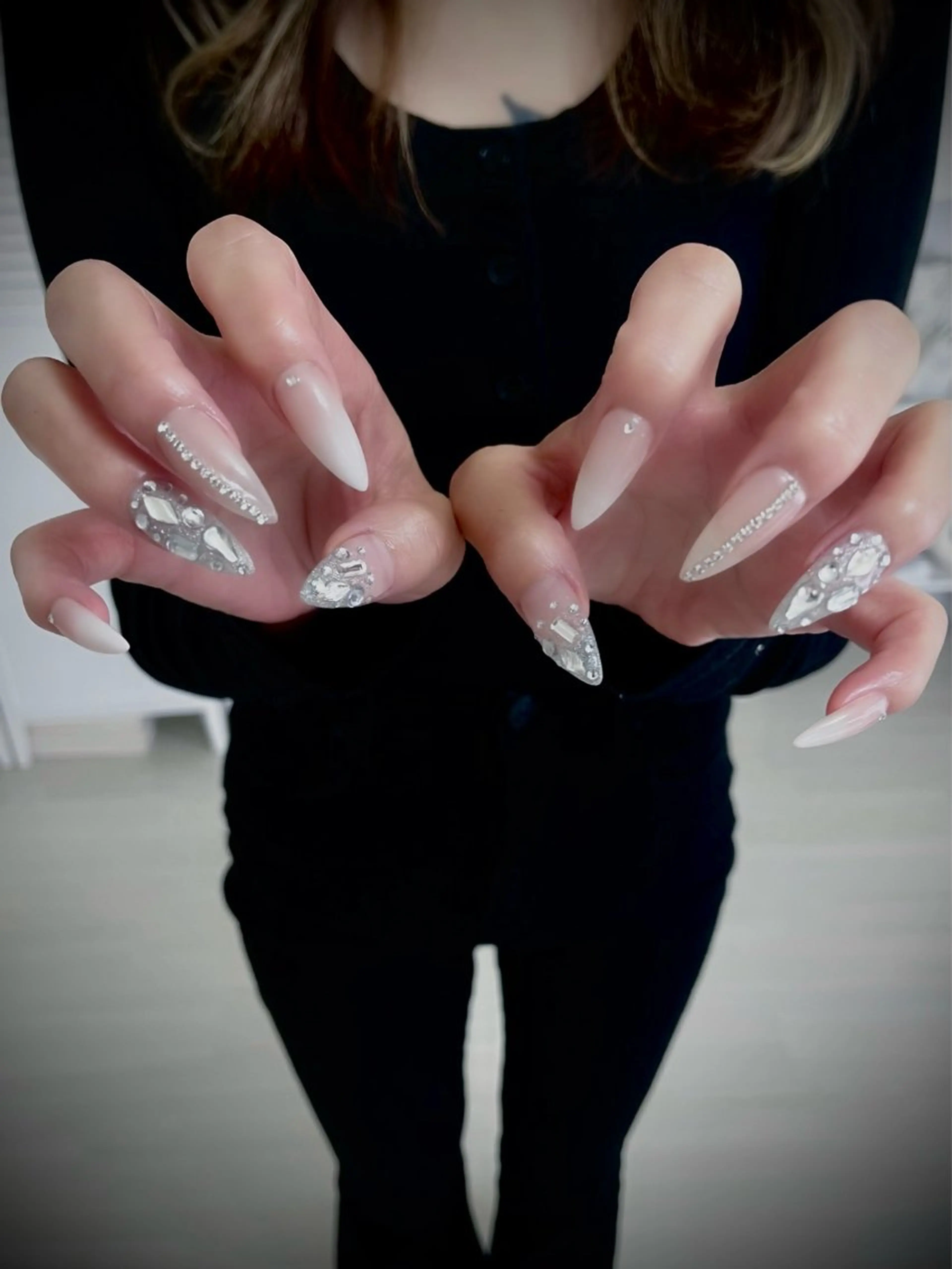 ネイル キラキラネイル マグネットネイル ワンカラーネイル スカルプネイル ワンホンネイル nine.🦋 YUKOのネイルデザイン