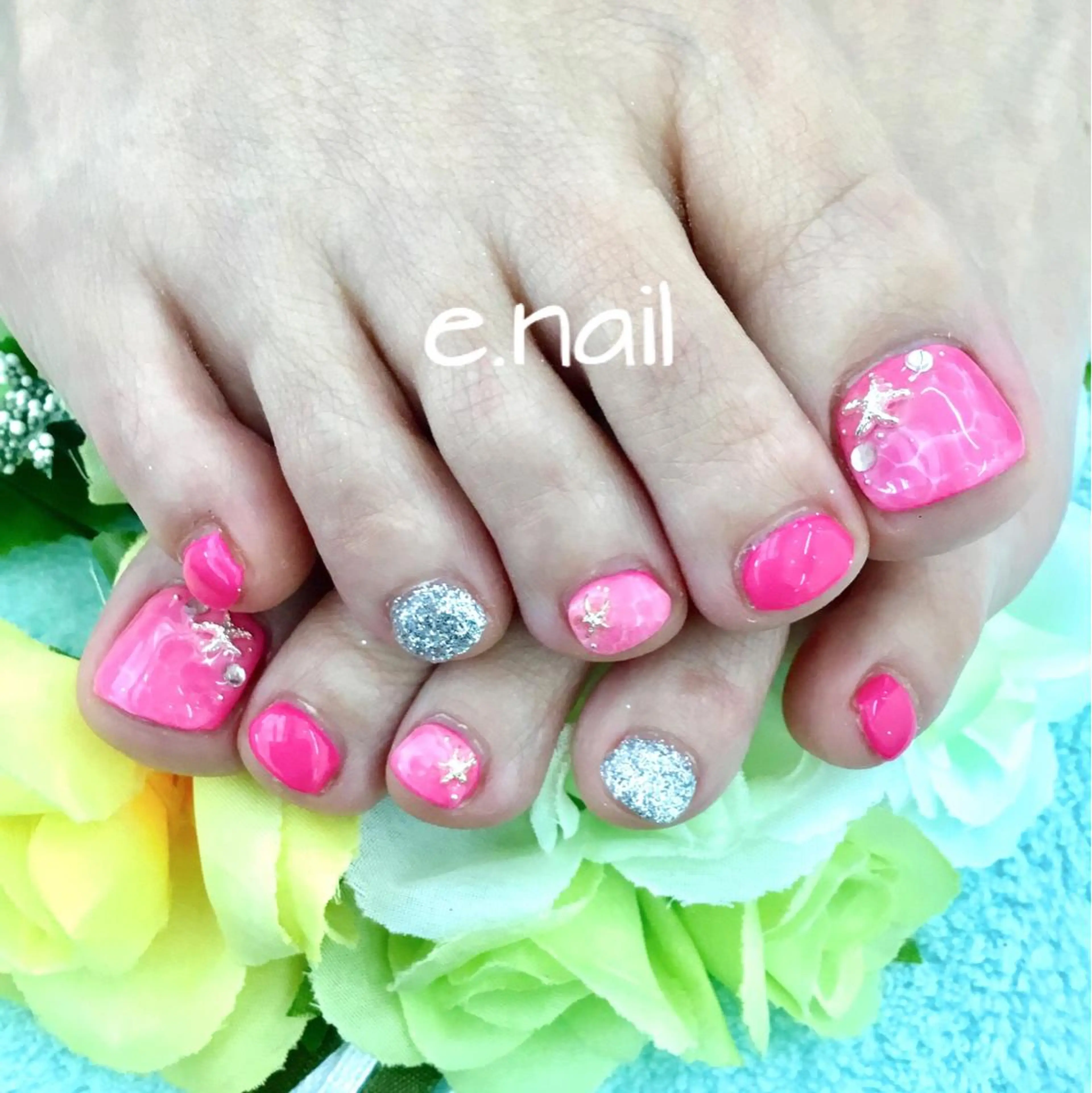 ネイル e.nail所属・和賀井 恵理のネイルデザイン