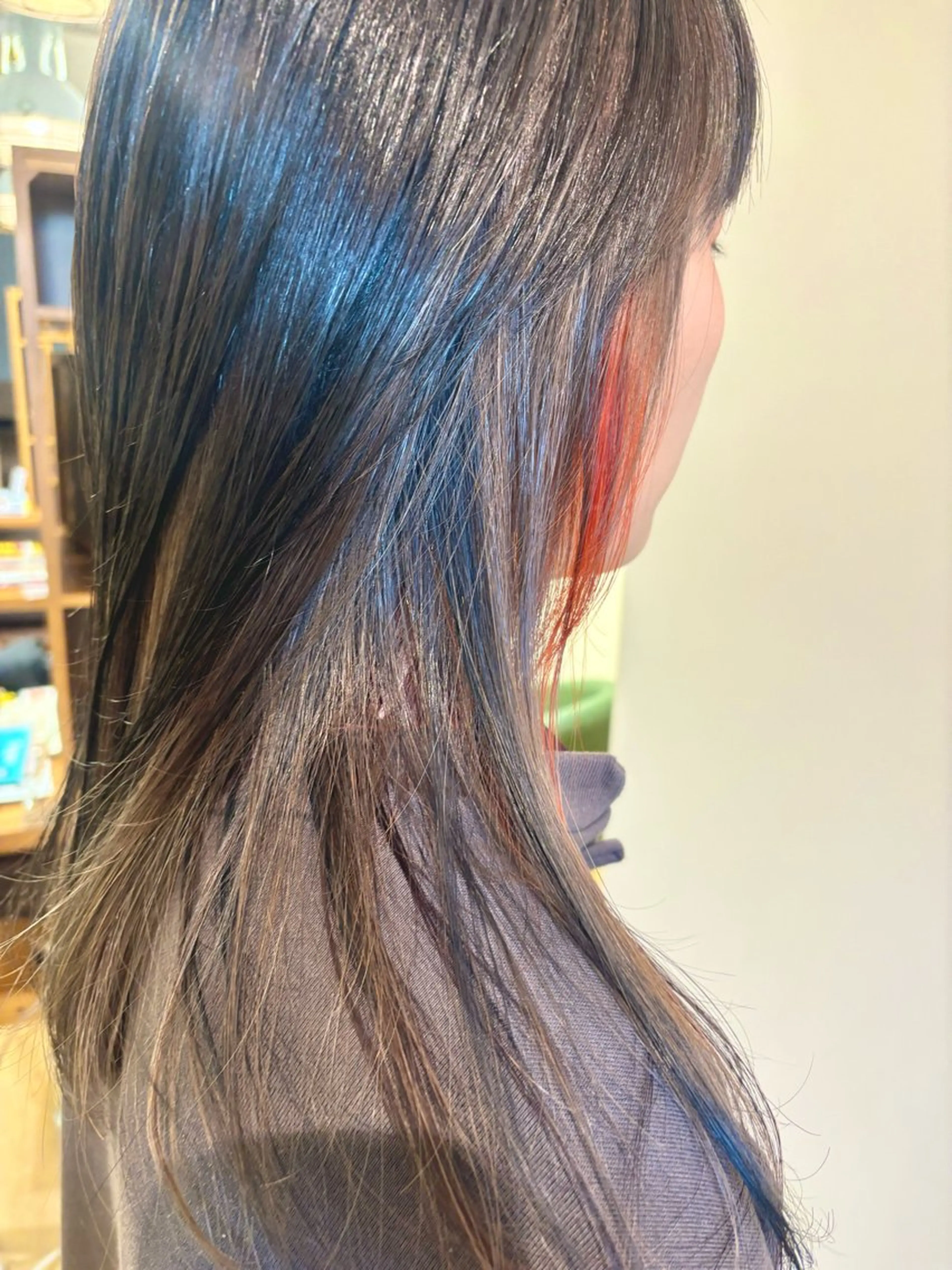 セミロング カラー 古川 琴美のヘアスタイル