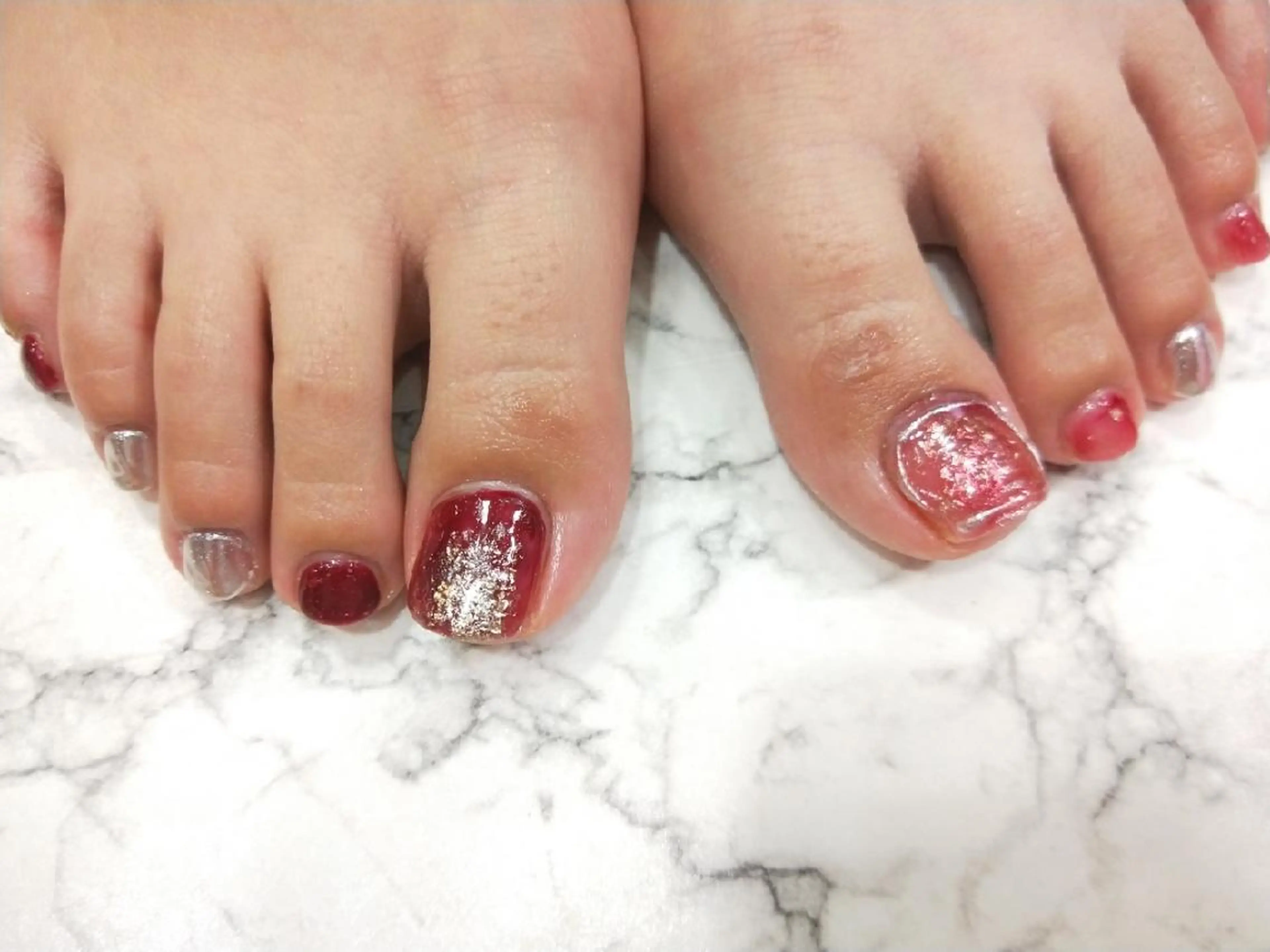 ネイル ハンドネイル ハンドケア R'well所属・はばすみれ🎀ﾈｲﾙ 光ﾌｪｲｼｬﾙ ﾍｱのネイルデザイン