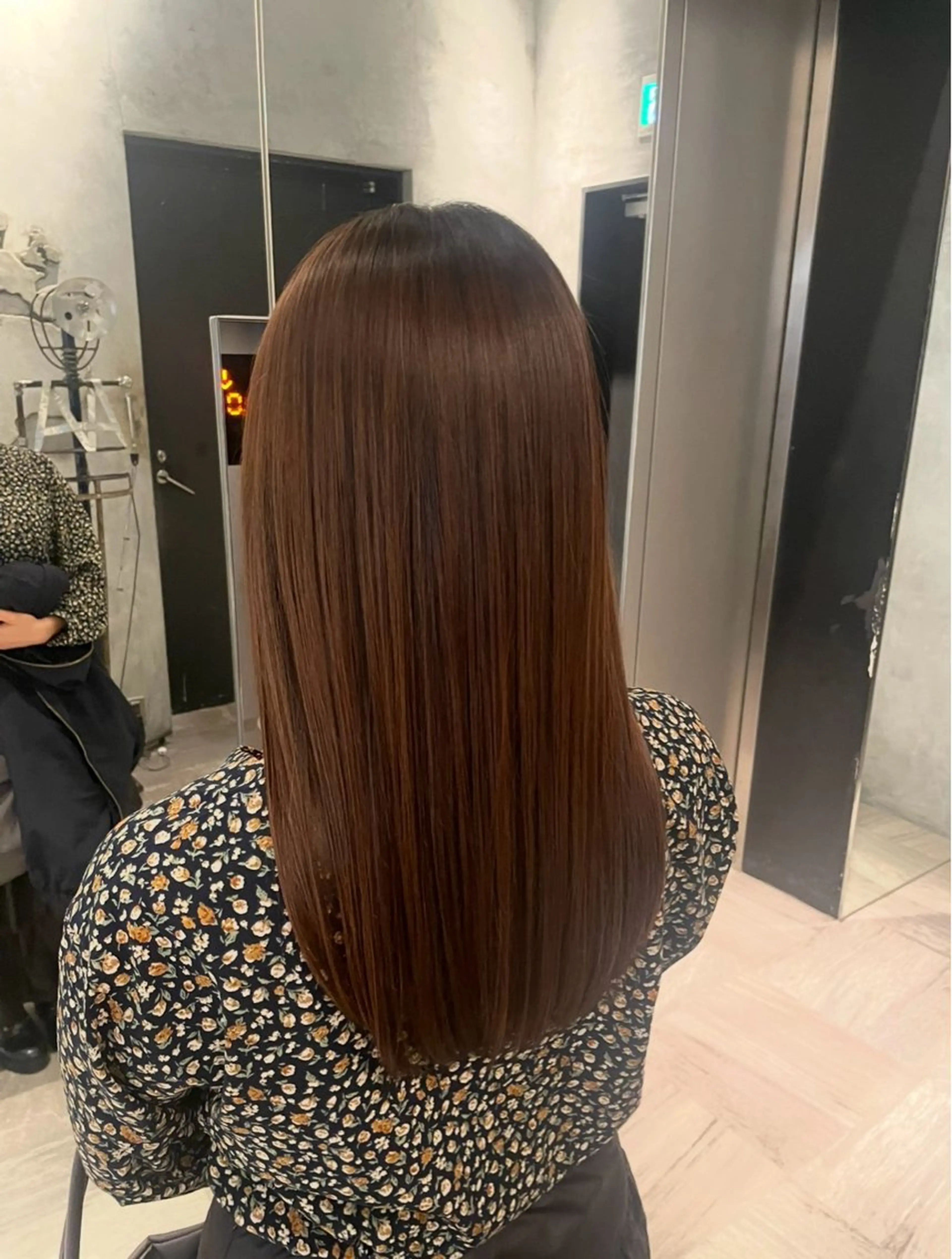 ミディアム カラー パーマ カット ヘアカラー トリートメント レイヤー/透明感/ 髪質改善🩵NANAのヘアスタイル