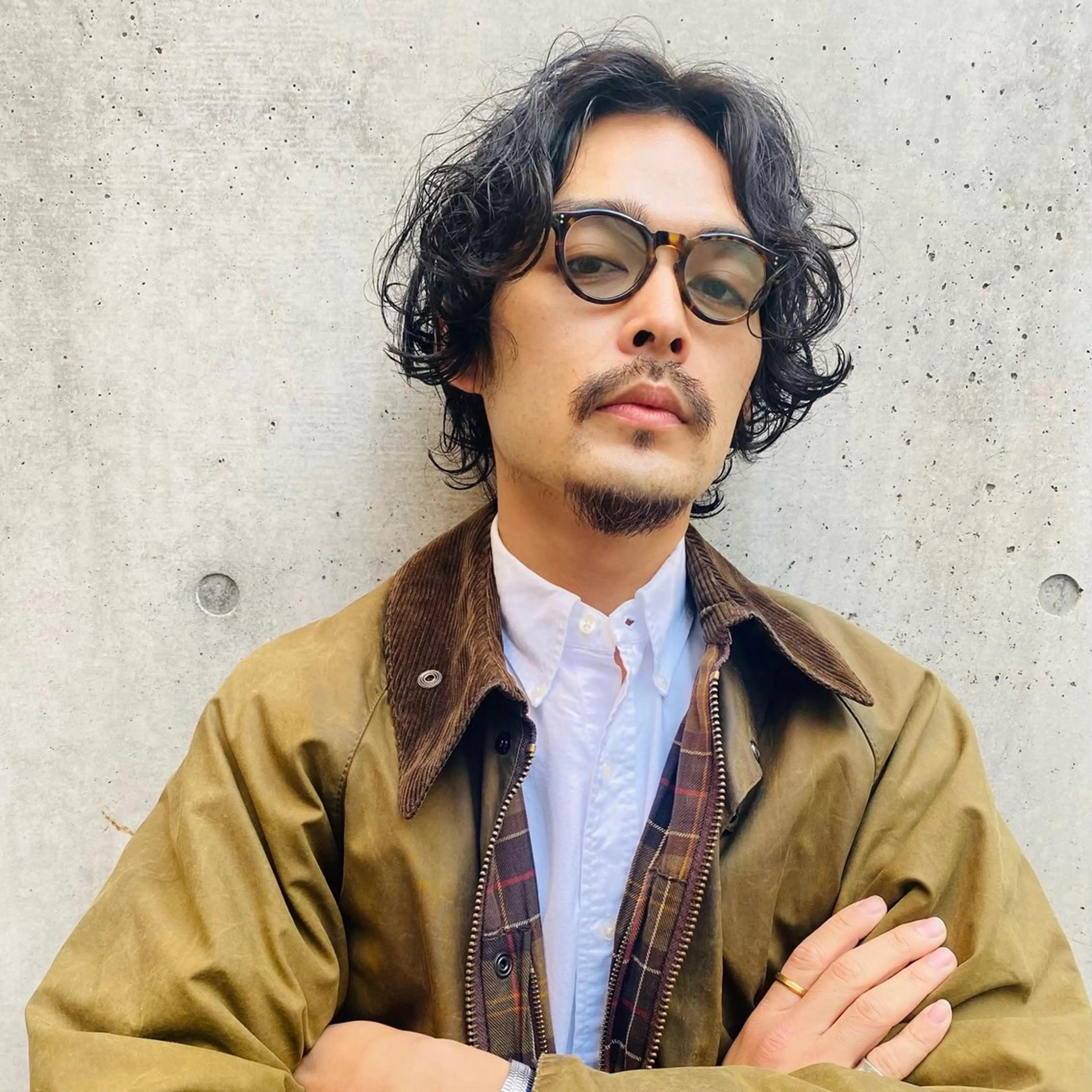 ミディアム パーマ メンズ カット パーマ 透明感/艶髪矯正 🪐takushiのヘアスタイル