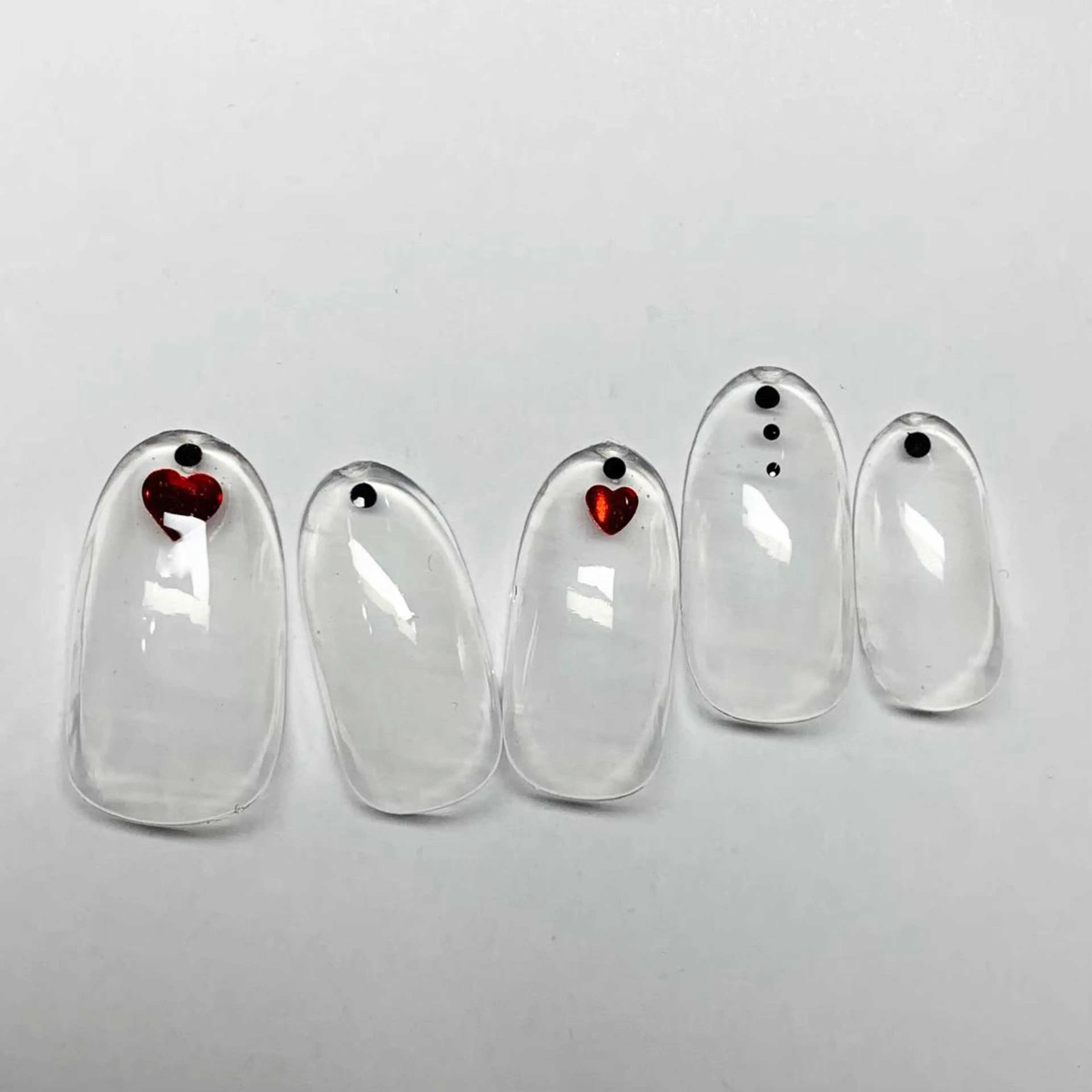 ネイル ホログラムネイル ハンドネイル ネイルPetit Ribbonのネイルデザイン