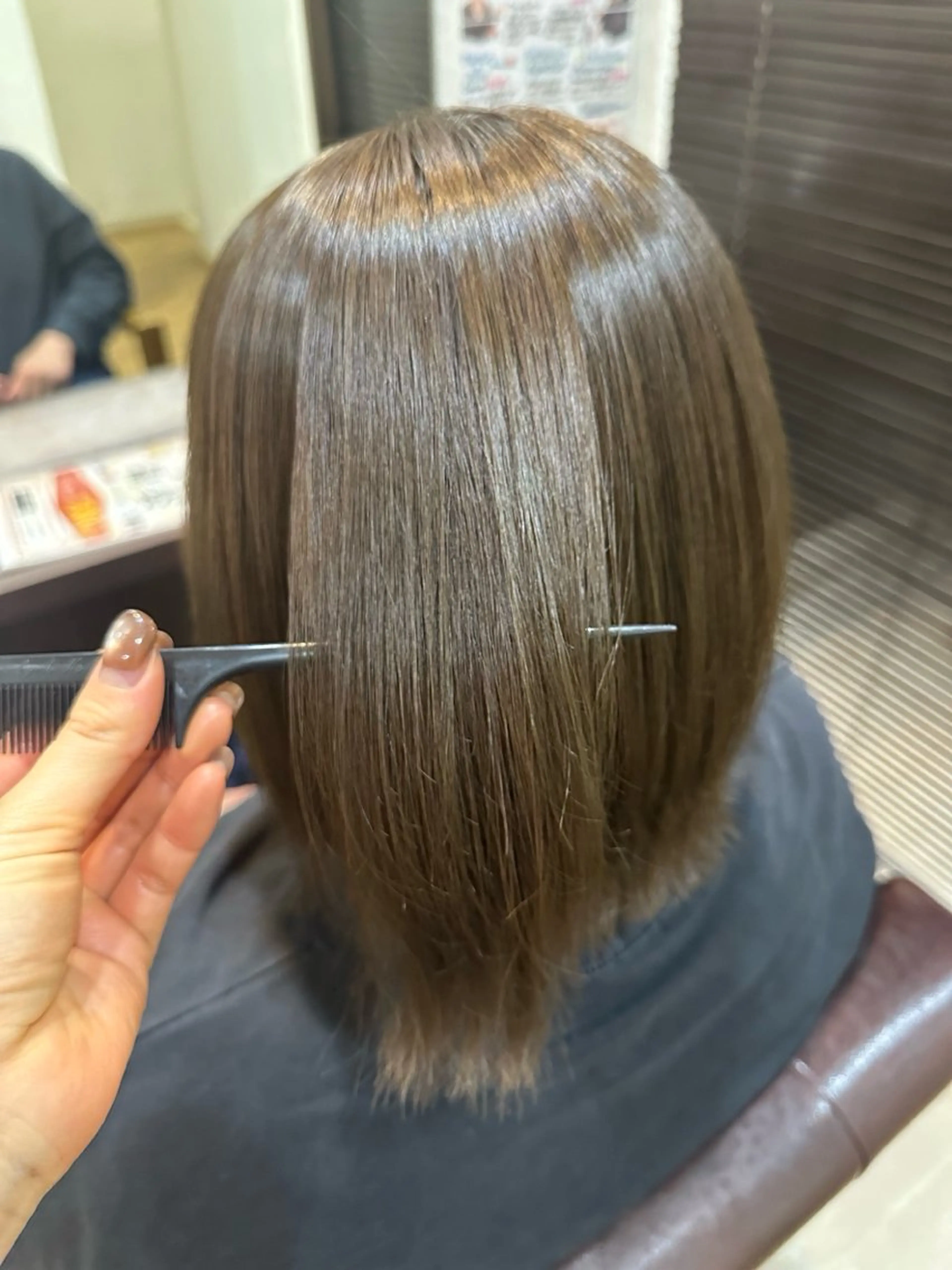 カラー reborn店長 🤍リルのヘアスタイル