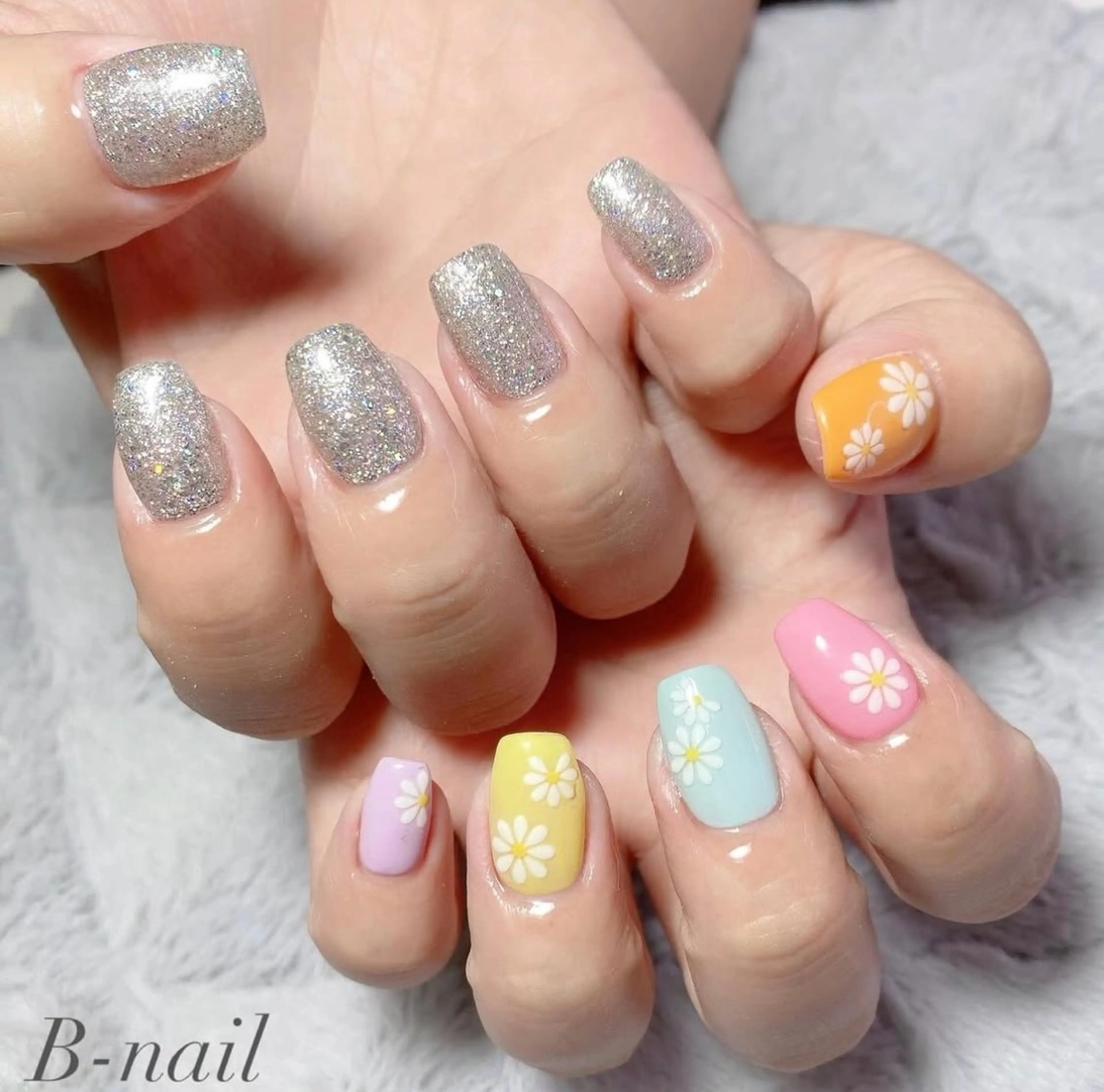 ネイル ハンドネイル B- nailのネイルデザイン