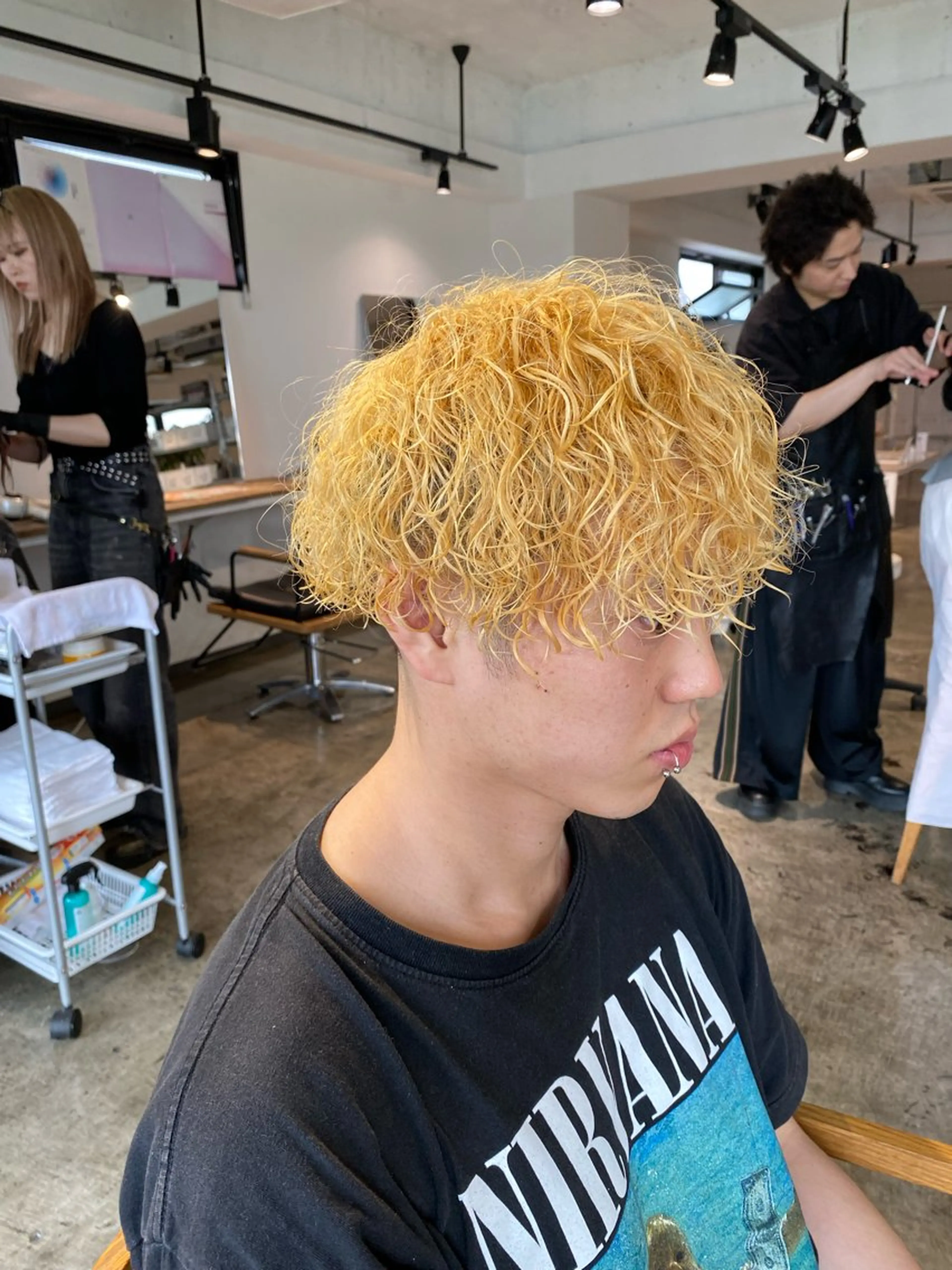 ショート カラー パーマ メンズ メンズブリーチ メンズパーマ ブリーチ トリートメント スパイラルパーマ メンズパーマ 特化/中川拓也のヘアスタイル