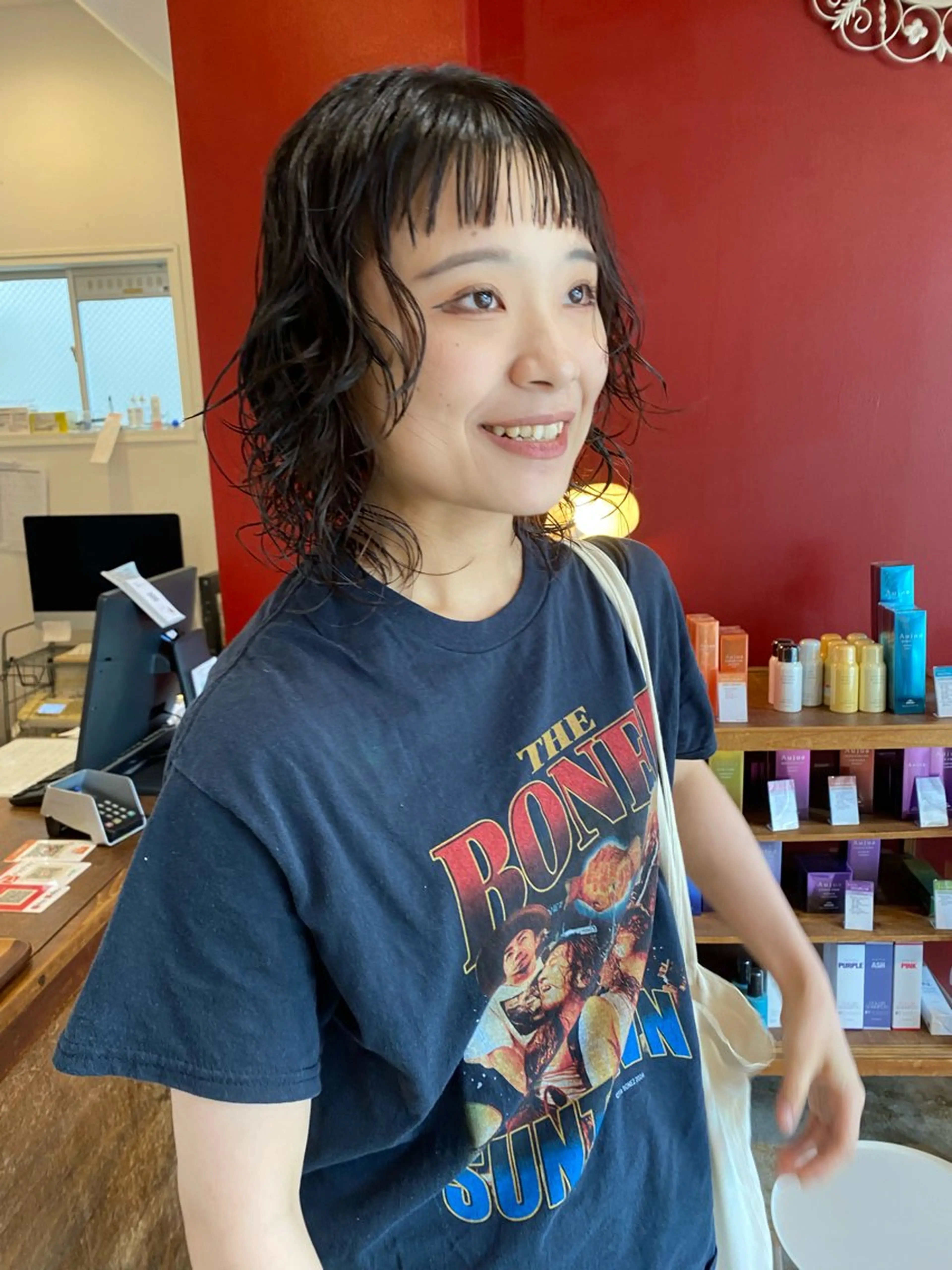 ミディアム パーマ 小日向 沙織のヘアスタイル