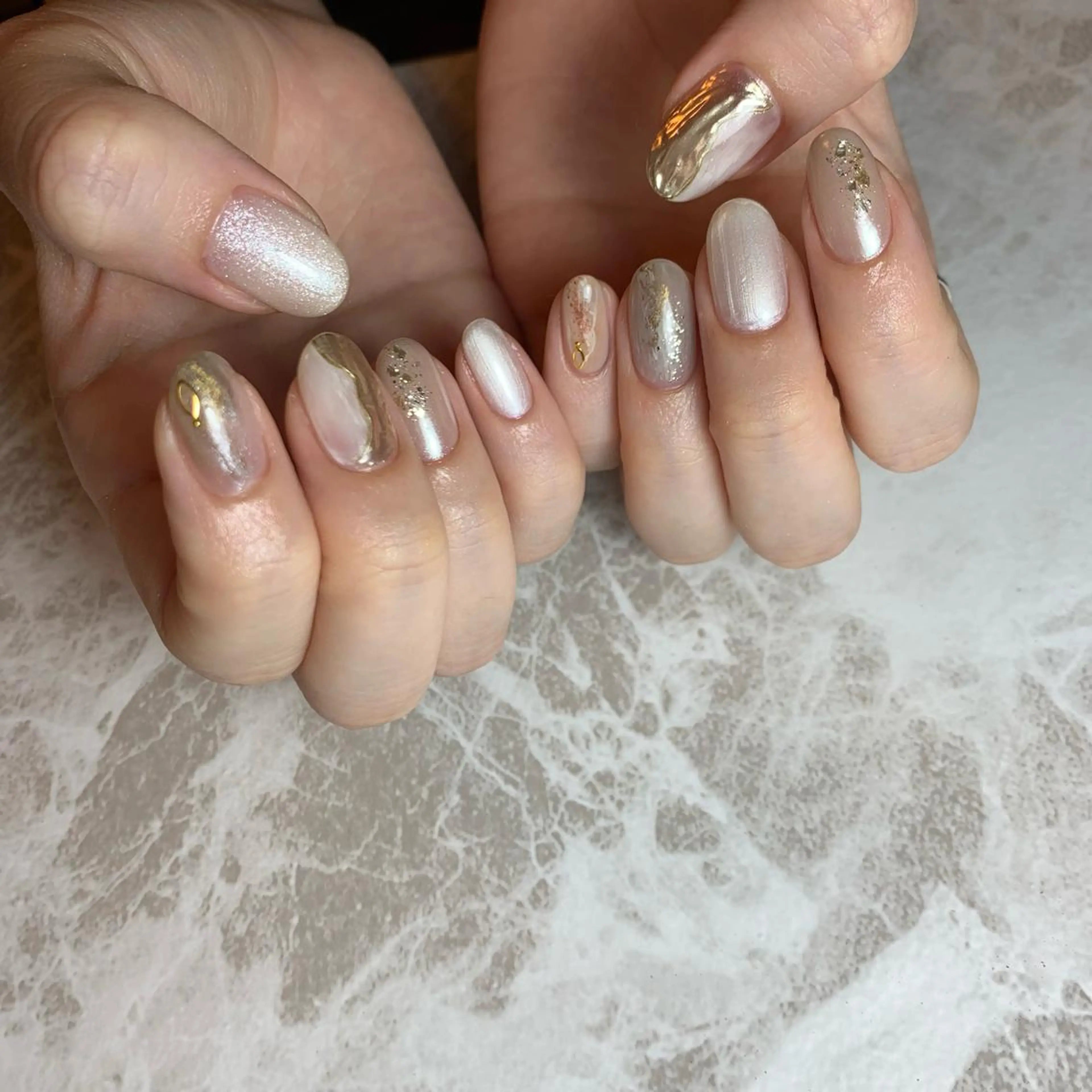 ネイル ハンドネイル repos~ルポ~所属・里見 麗のネイルデザイン