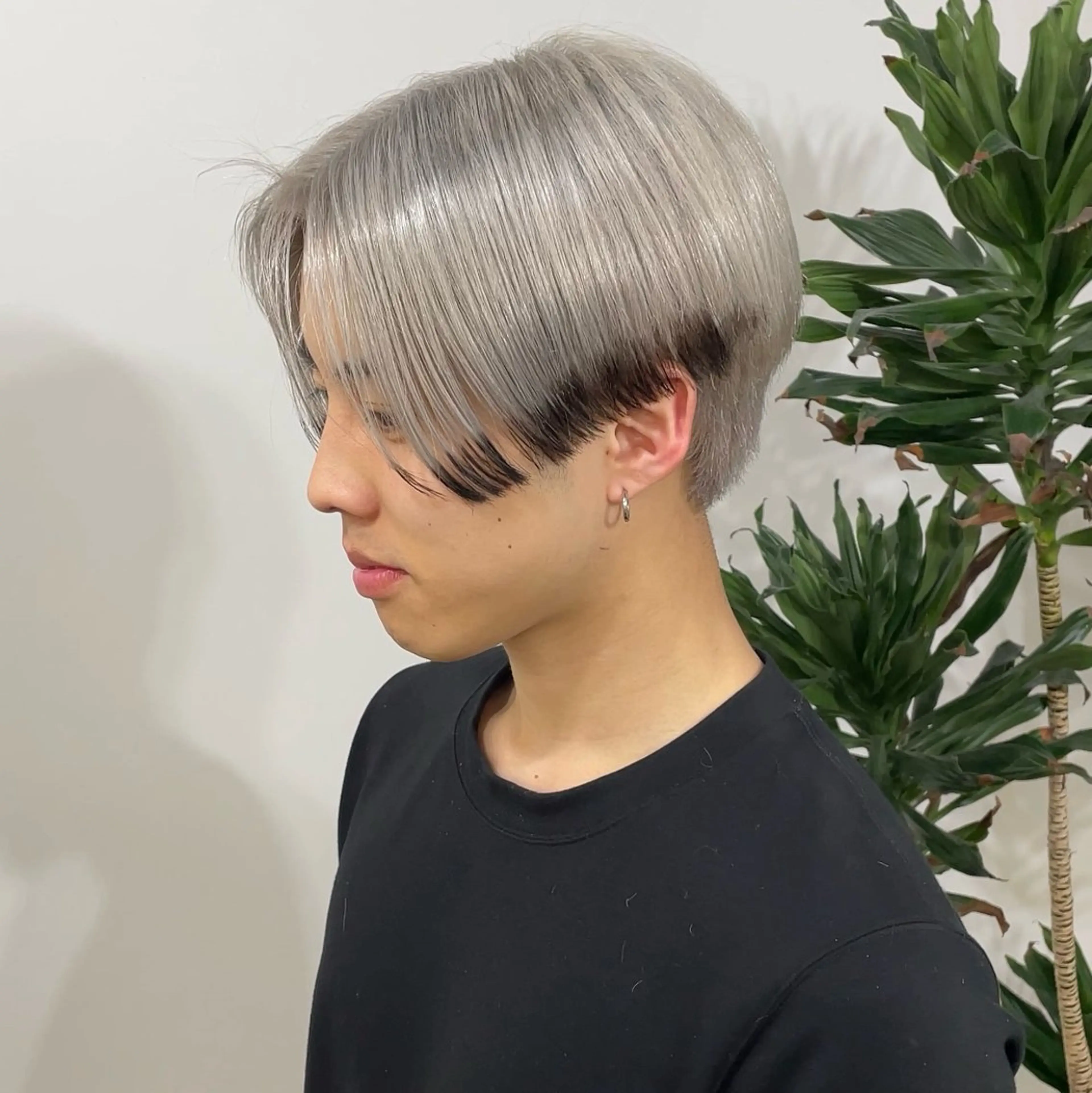 ショート ハイライト 韓国風ヘア レイヤーカット ショートヘア 縮毛矯正 🫧 下島友弥 【メンズ特化美容師】のヘアスタイル