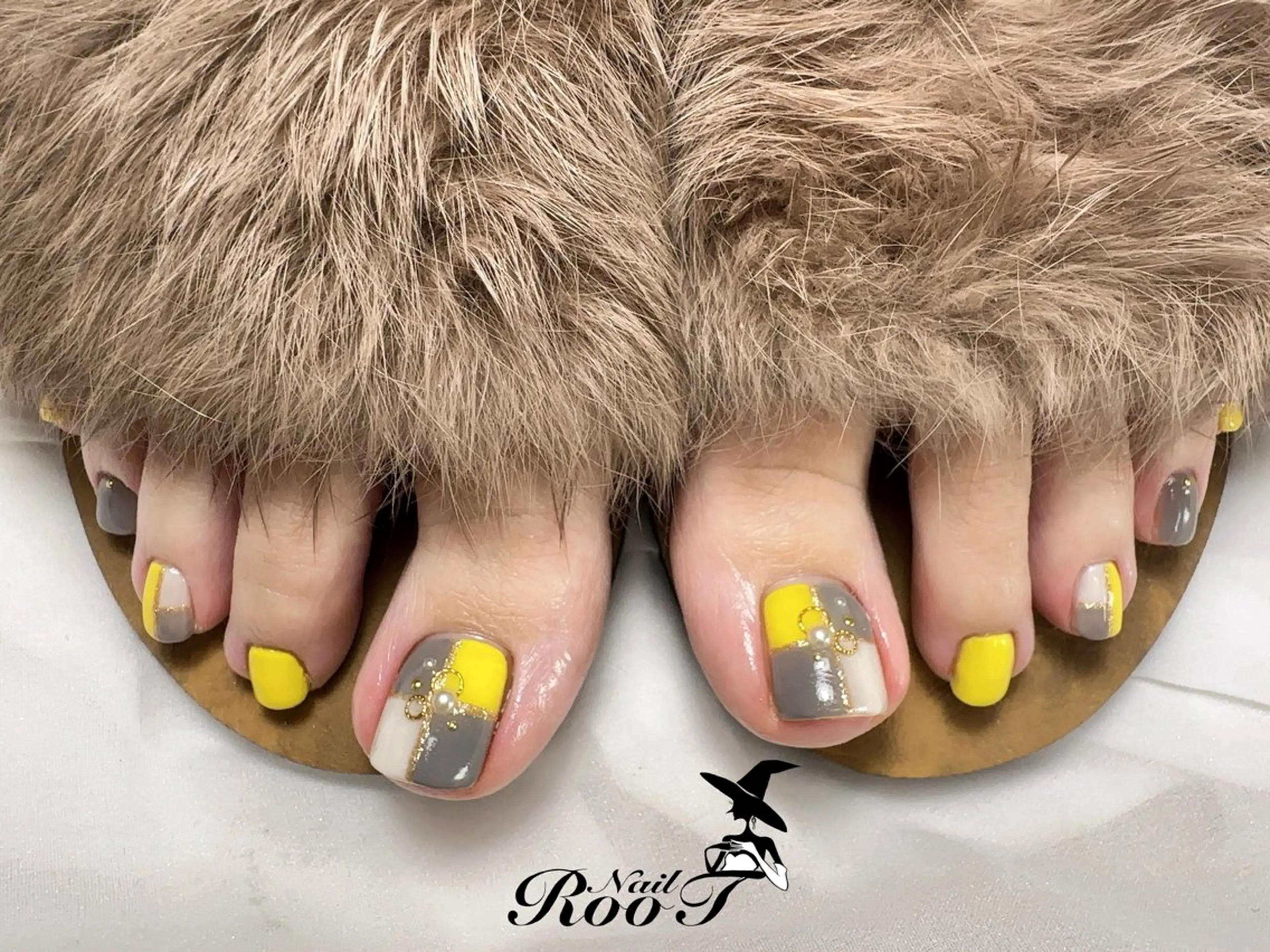 ネイル フットネイル フットネイル RooT Nailのネイルデザイン