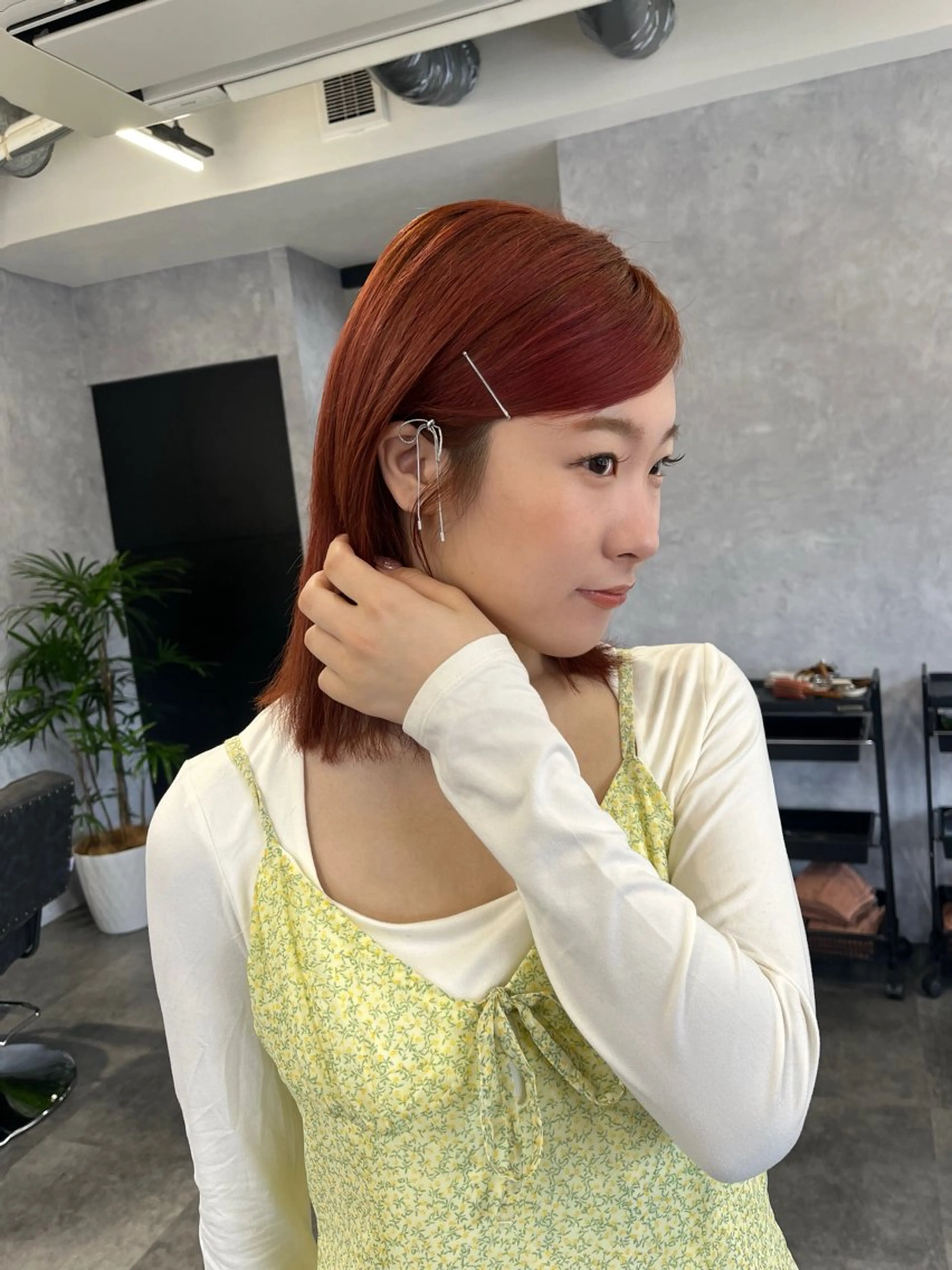 ミディアム カラー ヘアカラー トリートメント レイヤーカット /konomiのヘアスタイル