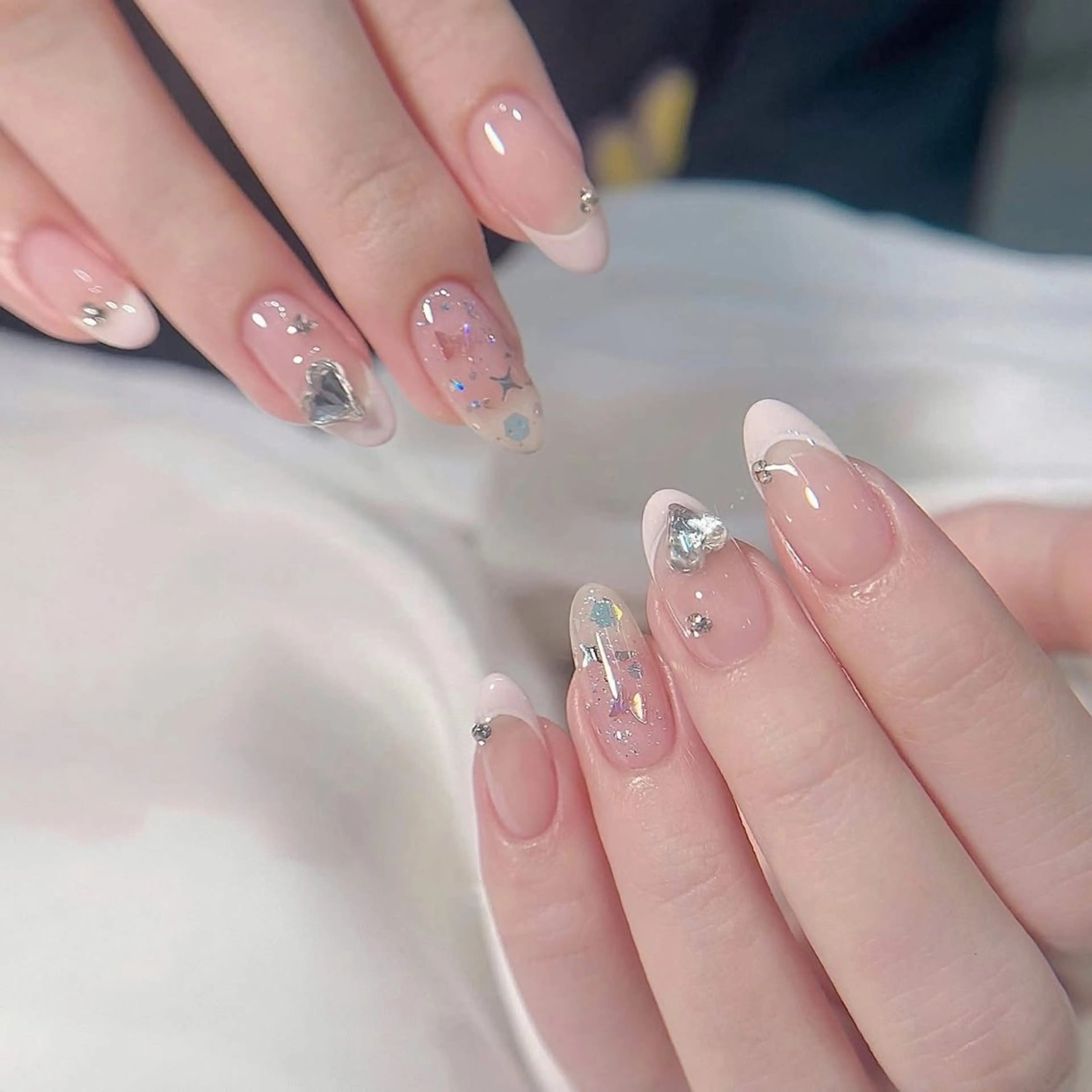 ネイル ハンドネイル T. Leeのネイルデザイン