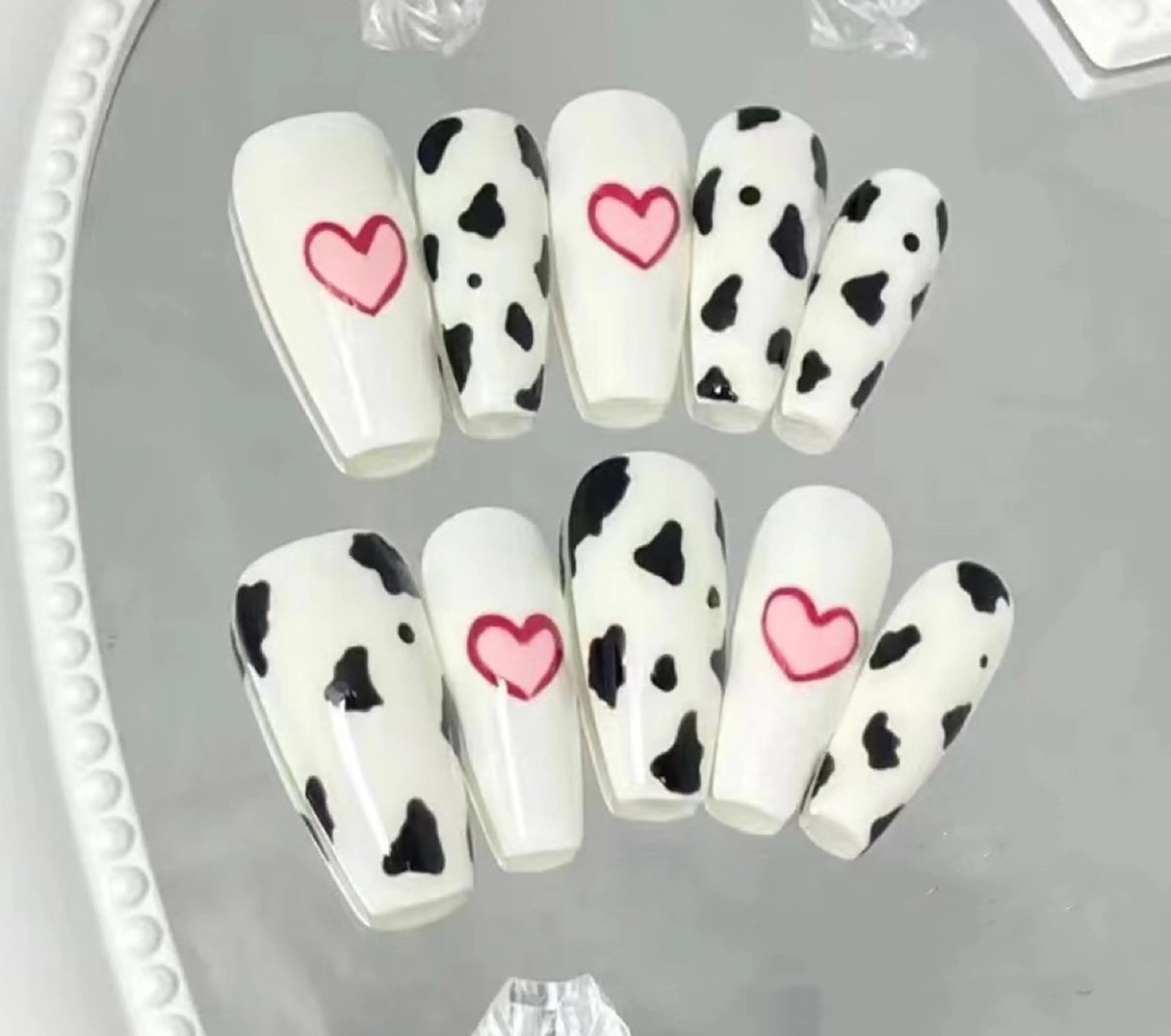 ネイル Ui_Amor (パラジェル)のネイルデザイン