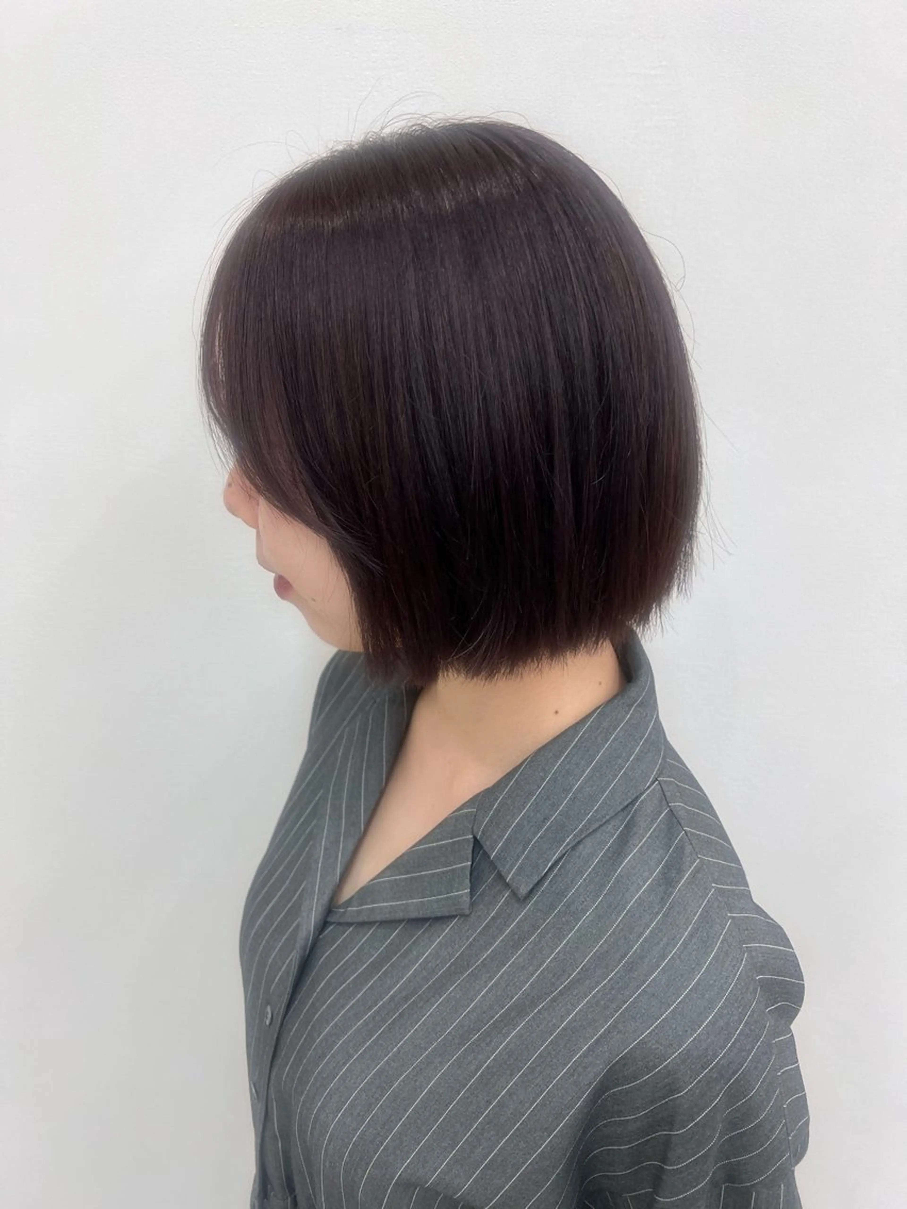 ミディアム aya / カットカラーのヘアスタイル