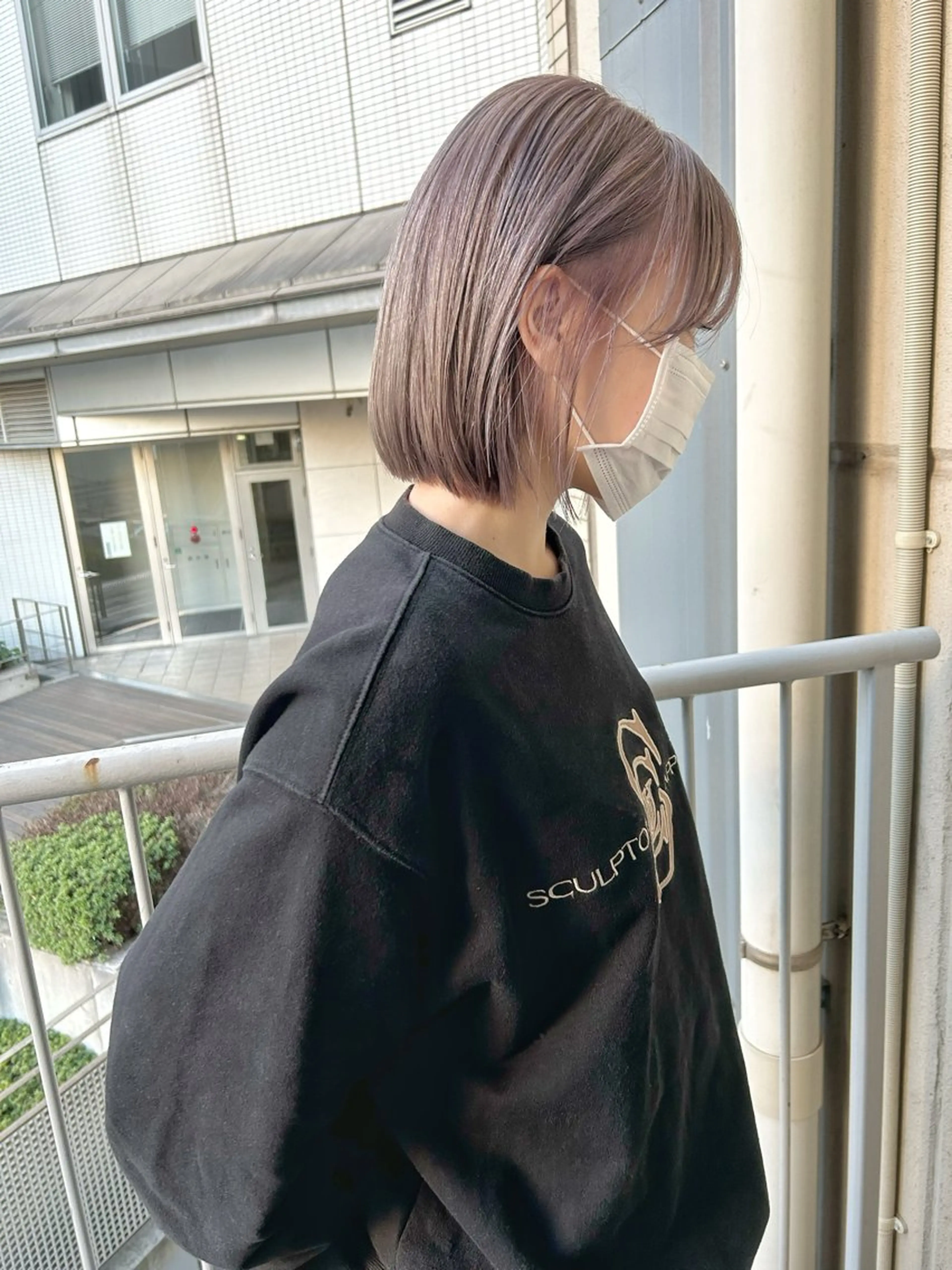 ショート カラー ブリーチ 透明感カラー グレージュ カット ヘアカラー カラーリスト菅野 竜矢🌈のヘアスタイル