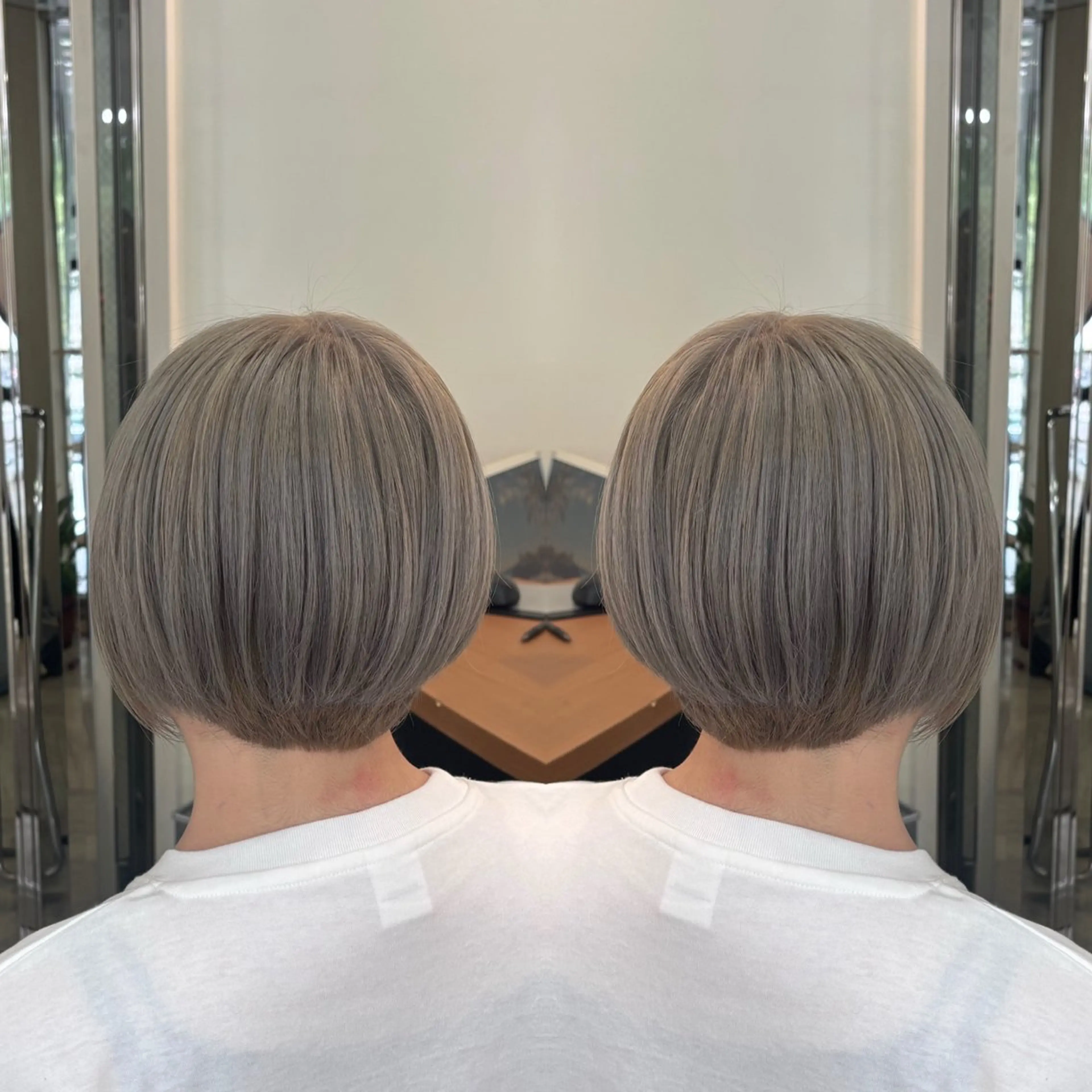 ショート カラー ☻モエカ/ハイトーン アレンジ☻のヘアスタイル