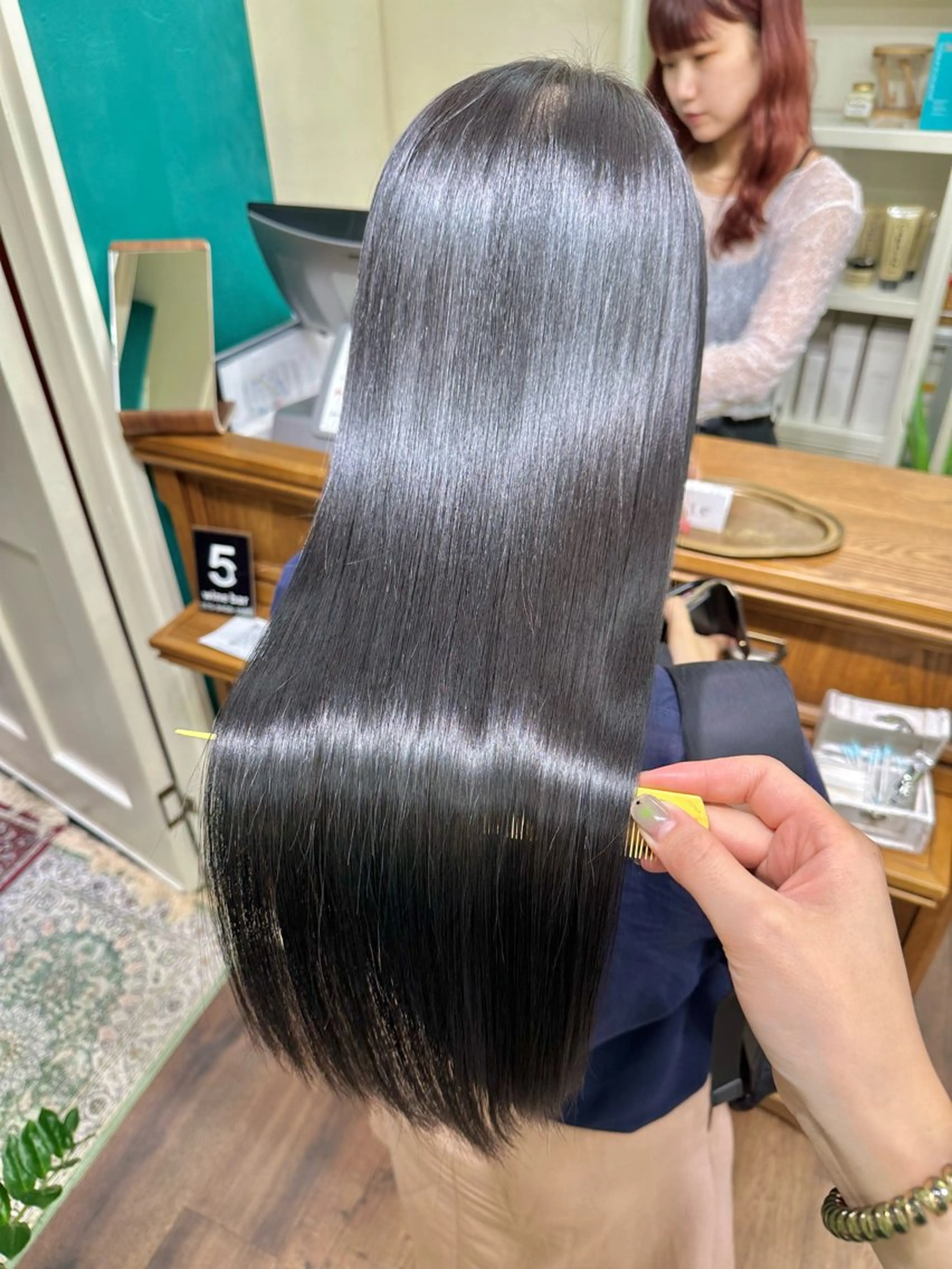 ロング カット トリートメント ＼脱・うねり& 広がり／gite菊のヘアスタイル