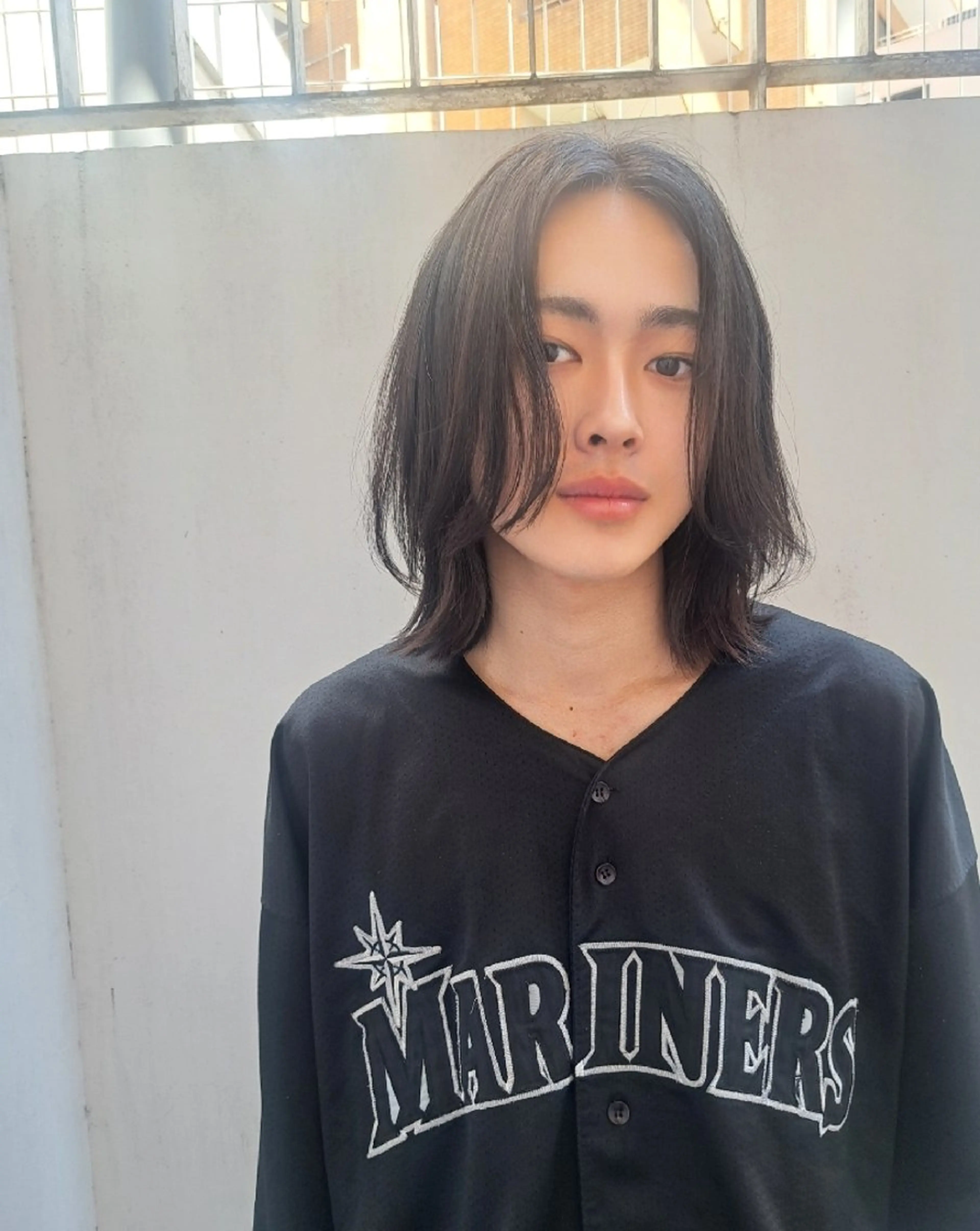 メンズ メンズ ヘアメイク  ハイトーン キャロのヘアスタイル