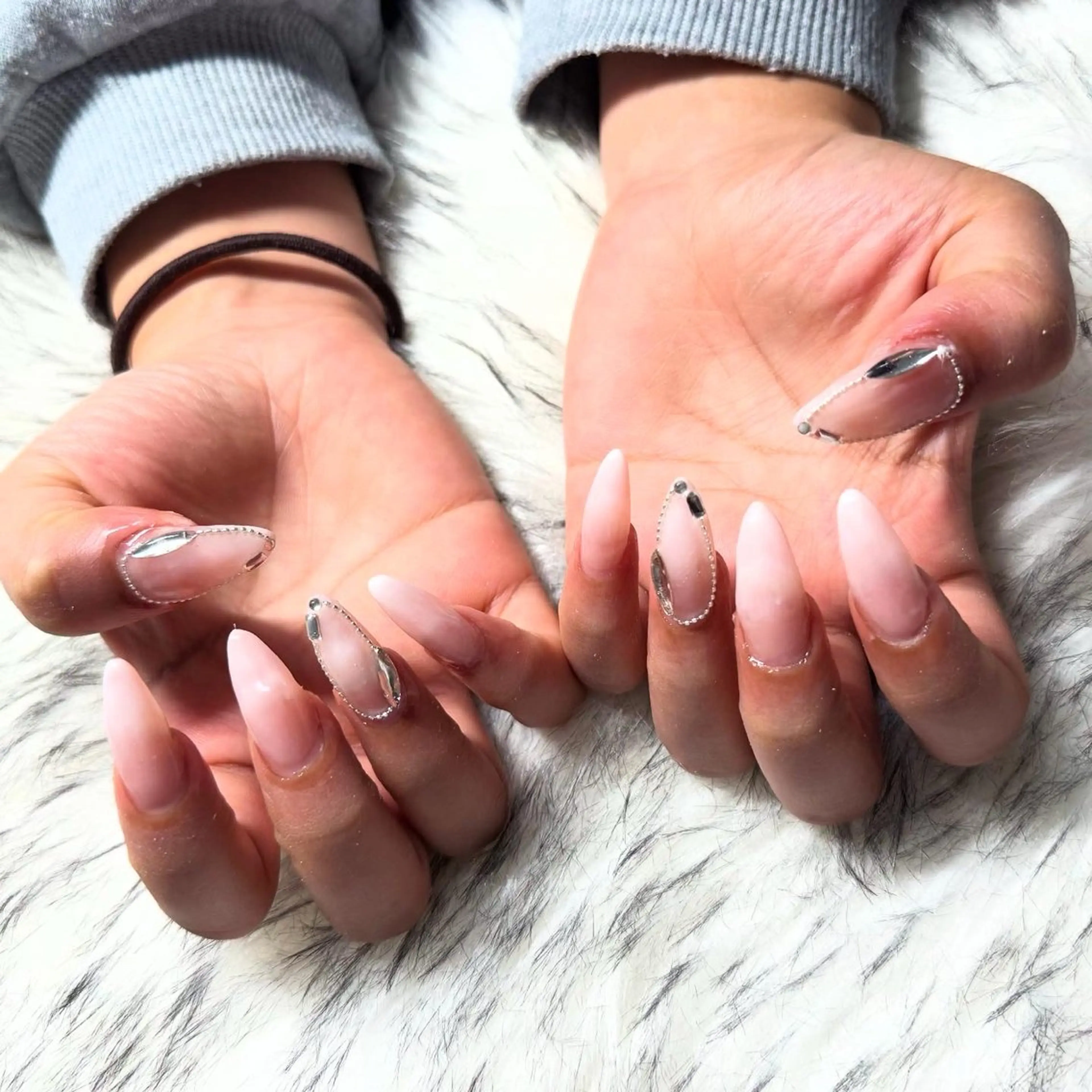 ロング ハンドネイル mao .のネイルデザイン