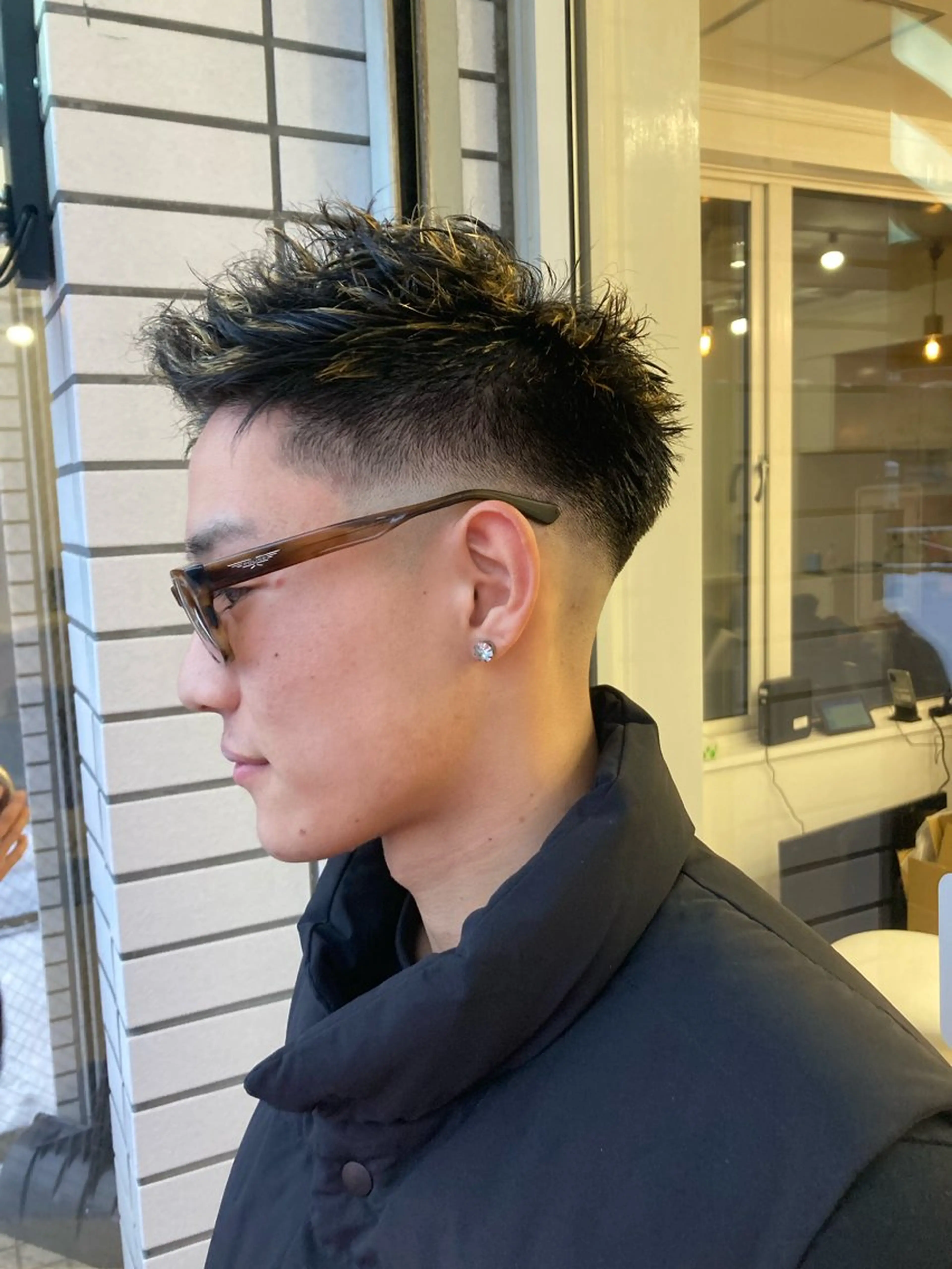 ショート メンズ フェードカット スキンフェード カット 深堀 勇弥のヘアスタイル