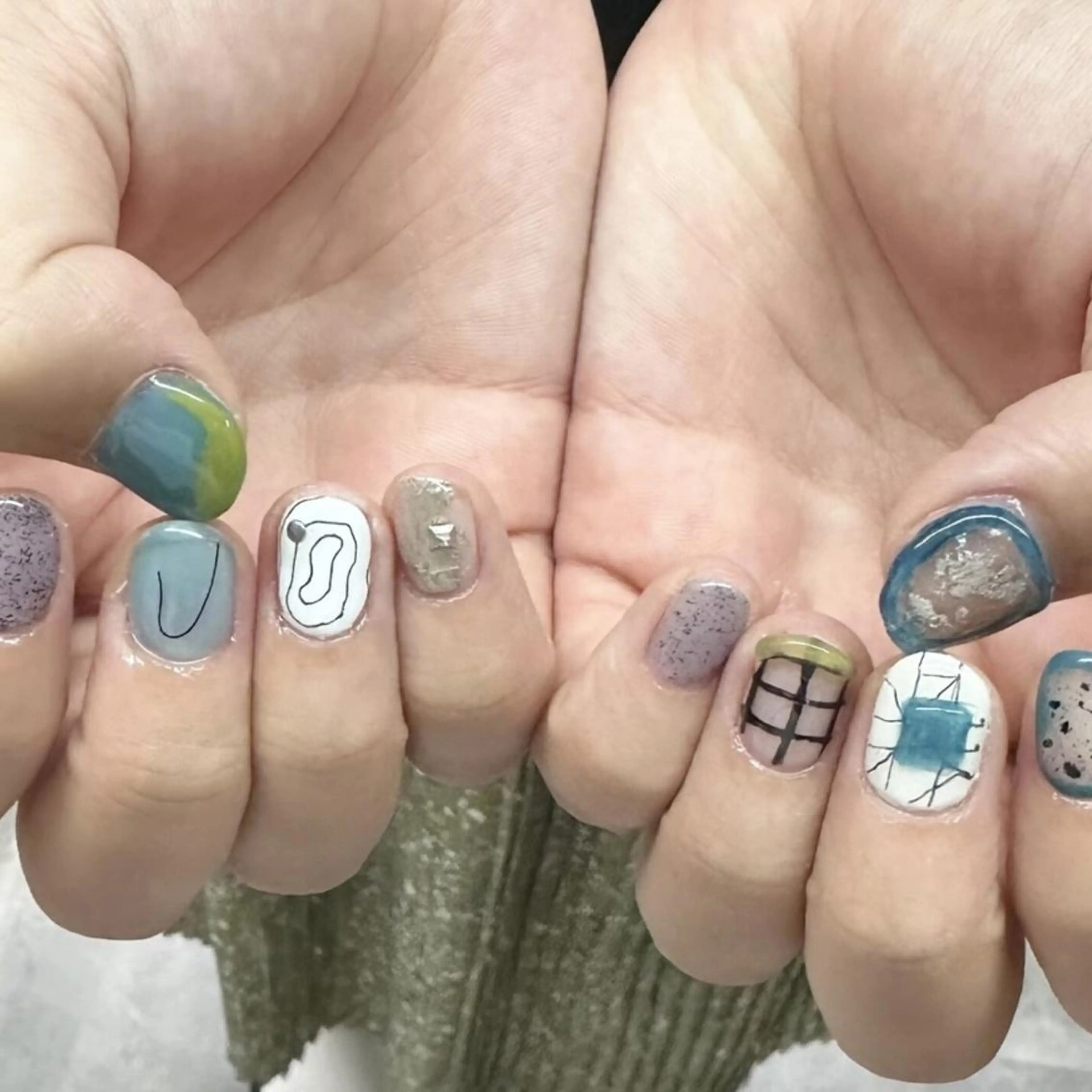 ネイル フラワーネイル ジェルネイル 韓国ネイル ニュアンスネイル ワンホンネイル nailstudio eviz新宿店のネイルデザイン