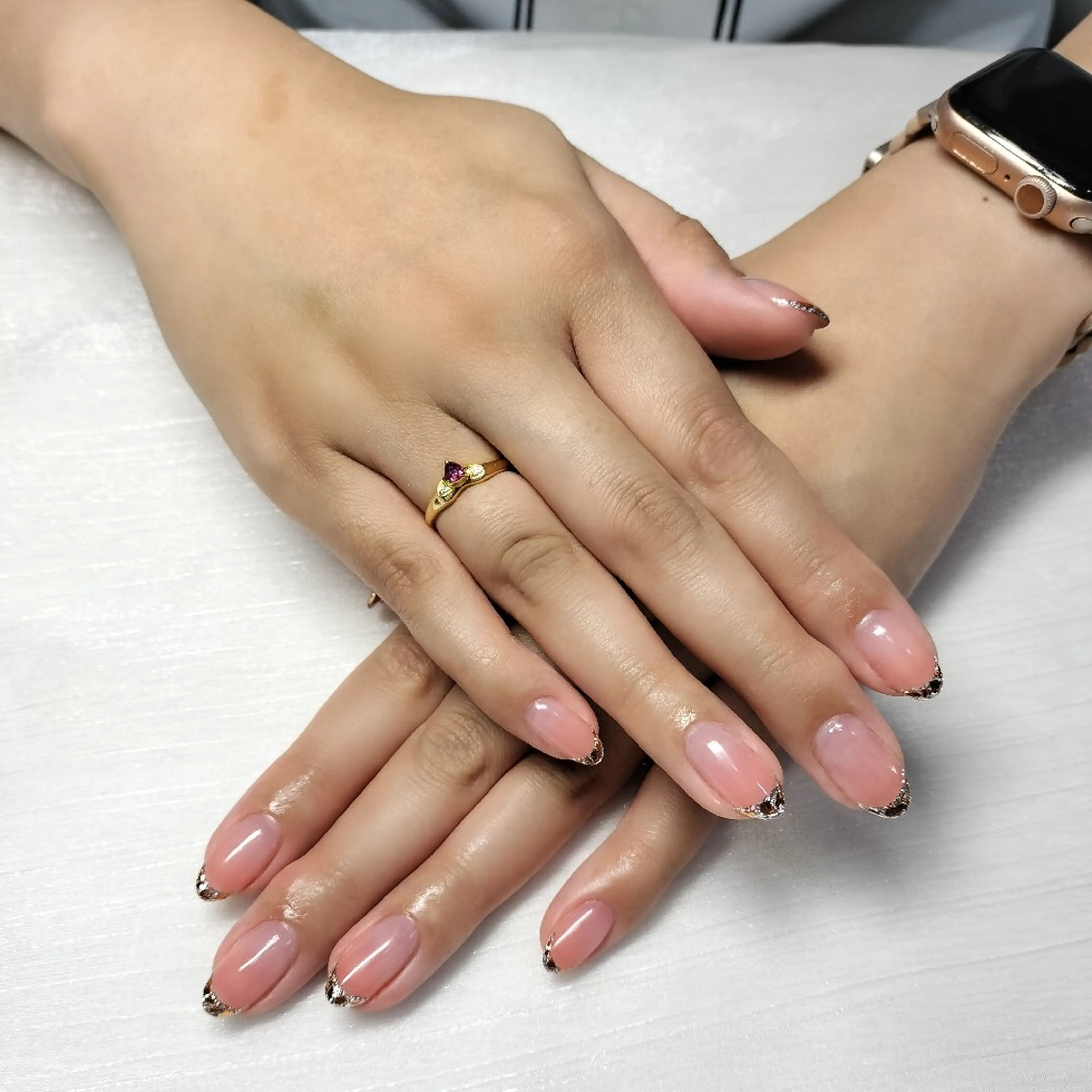 ⭐️新店キャンペーン中，セール★王道フレンチ【初回ソフトジェルオフ無料】フレンチ (カラー/スキニー/ラメ ベース)の写真