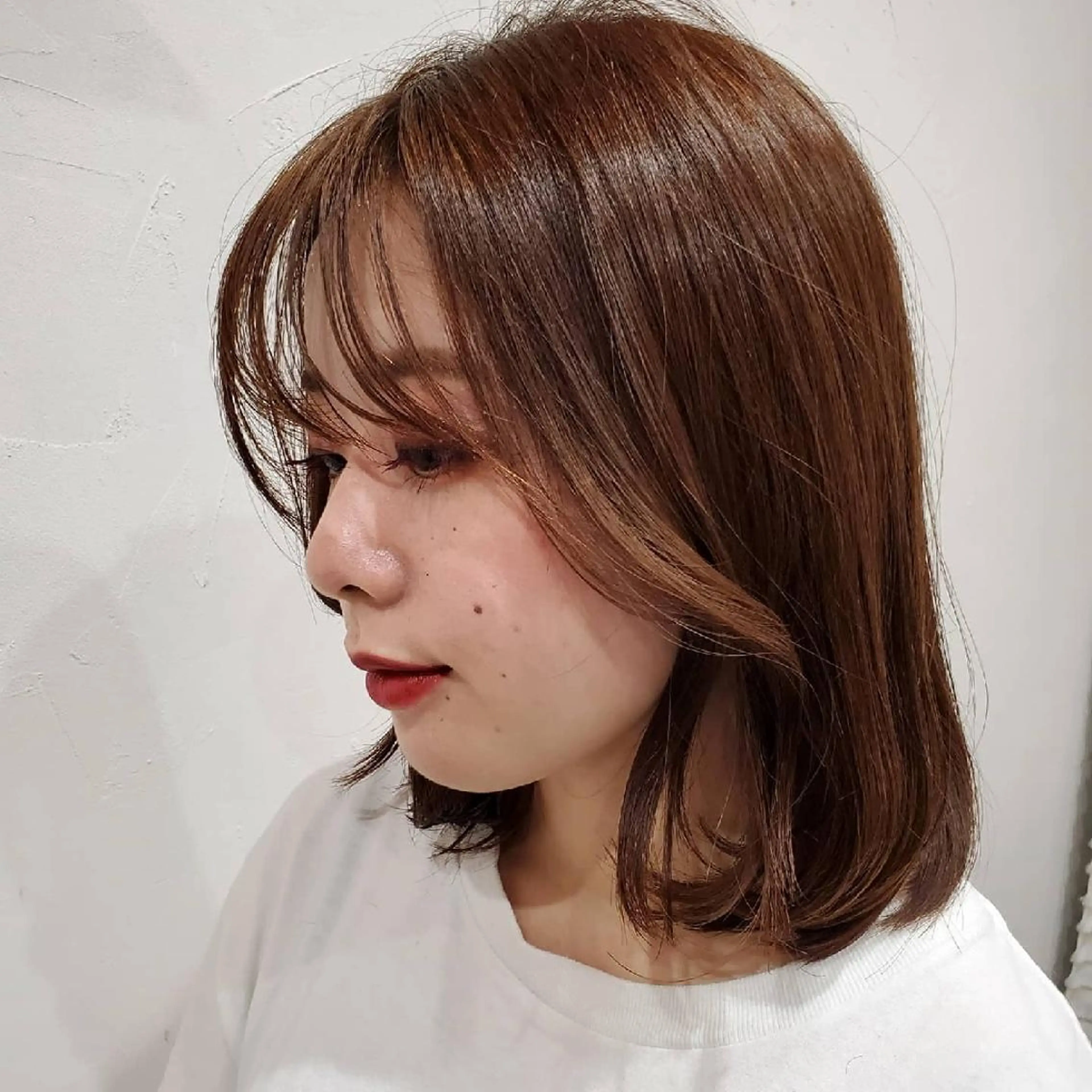 セミロング カラー 切りっぱなしボブ ショートボブ セミロングパーマ バレイヤージュ ベージュカラー カット ヘアカラー トリートメント フリーランス所属・韓国ヘア レイヤー くびれヘアMATSUのヘアスタイル