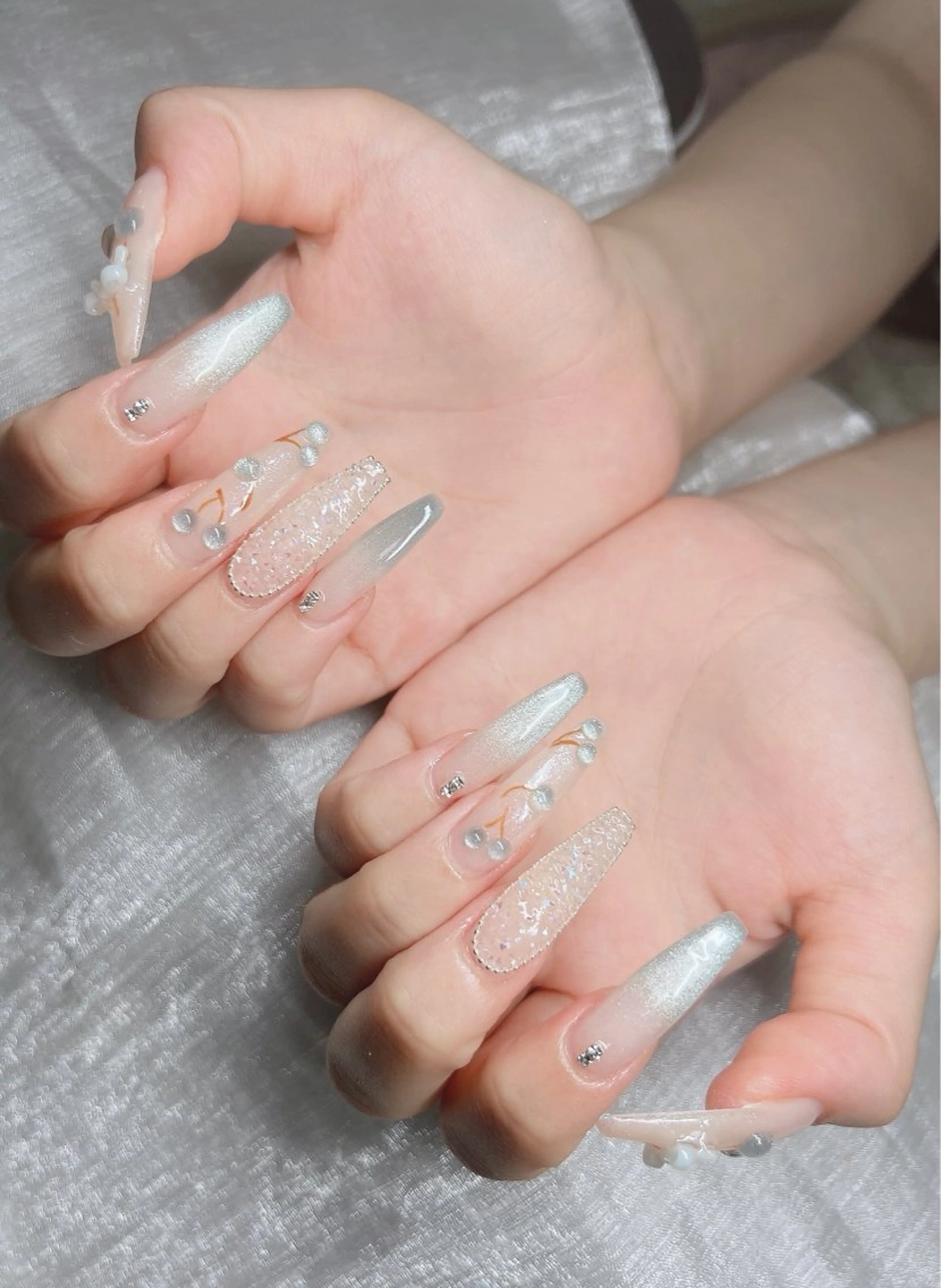 ネイル 長さ出し グラデーション キラキラネイル マグネットネイル ニュアンスネイル Lee Nails チップ長さだし専門店のネイルデザイン