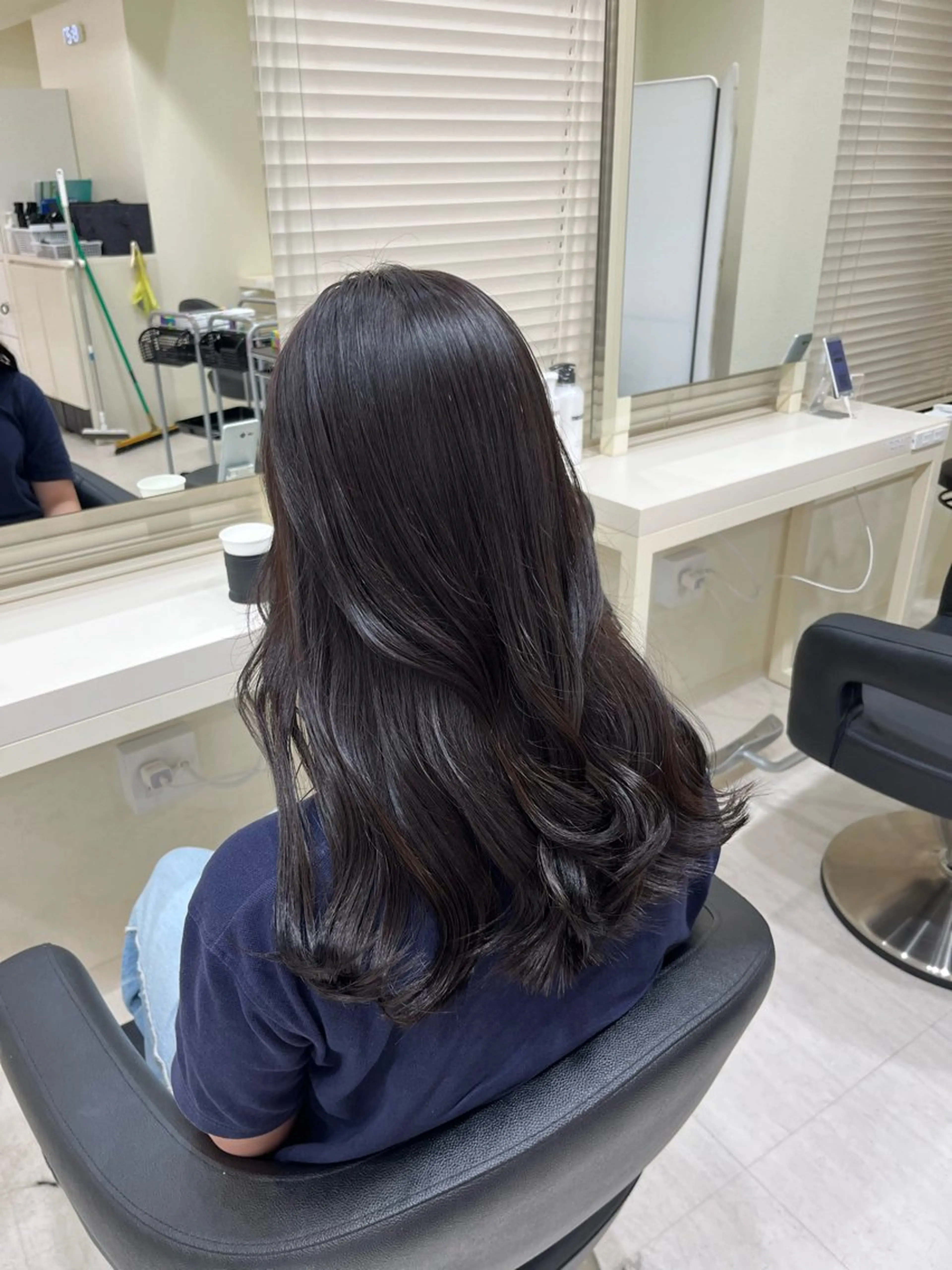 ロング カラー ヘアアレンジ 韓国レイヤー&ピンク 艶髪🩶maikoのヘアスタイル