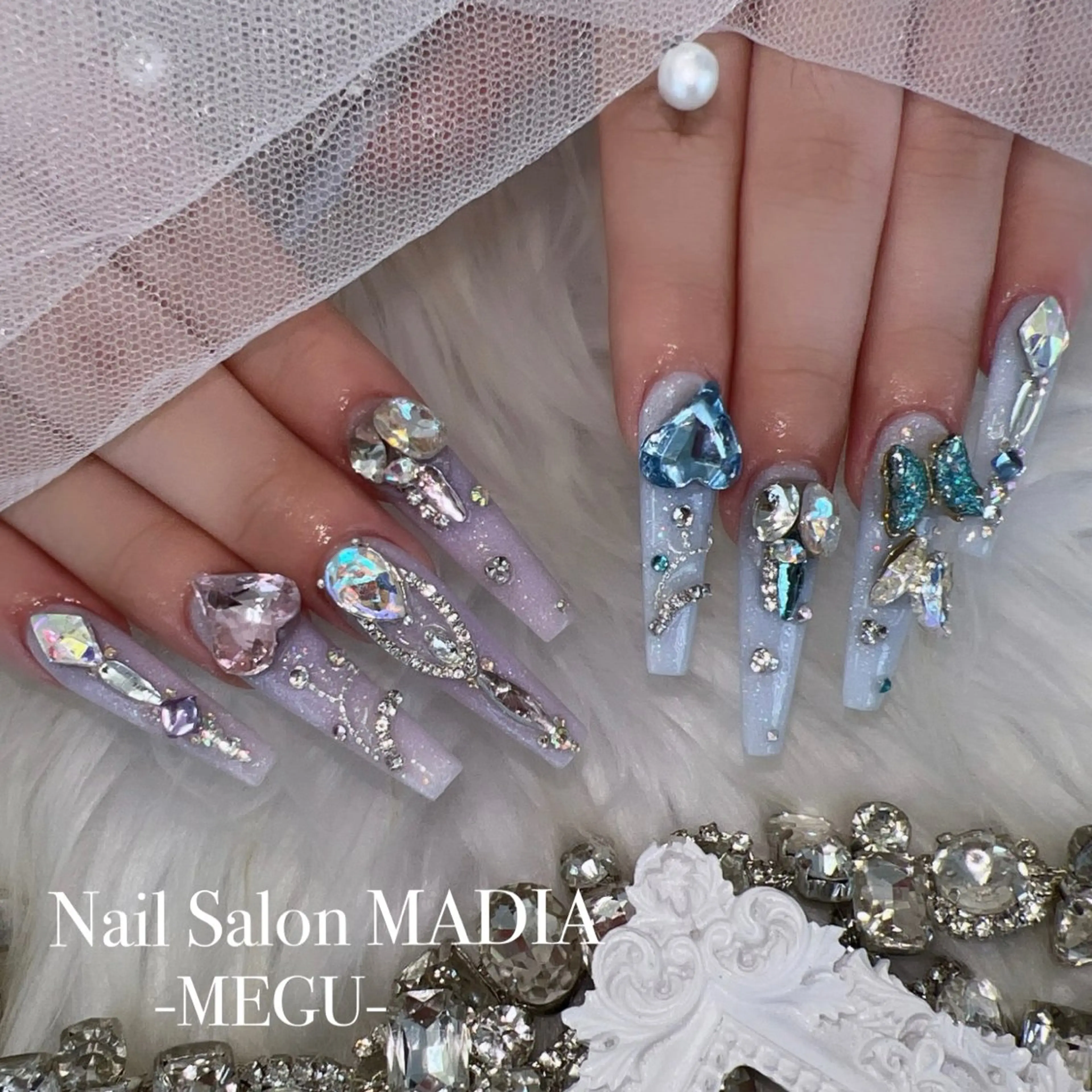 ネイル MADIA藤沢所属・MADIA MEGUのネイルデザイン