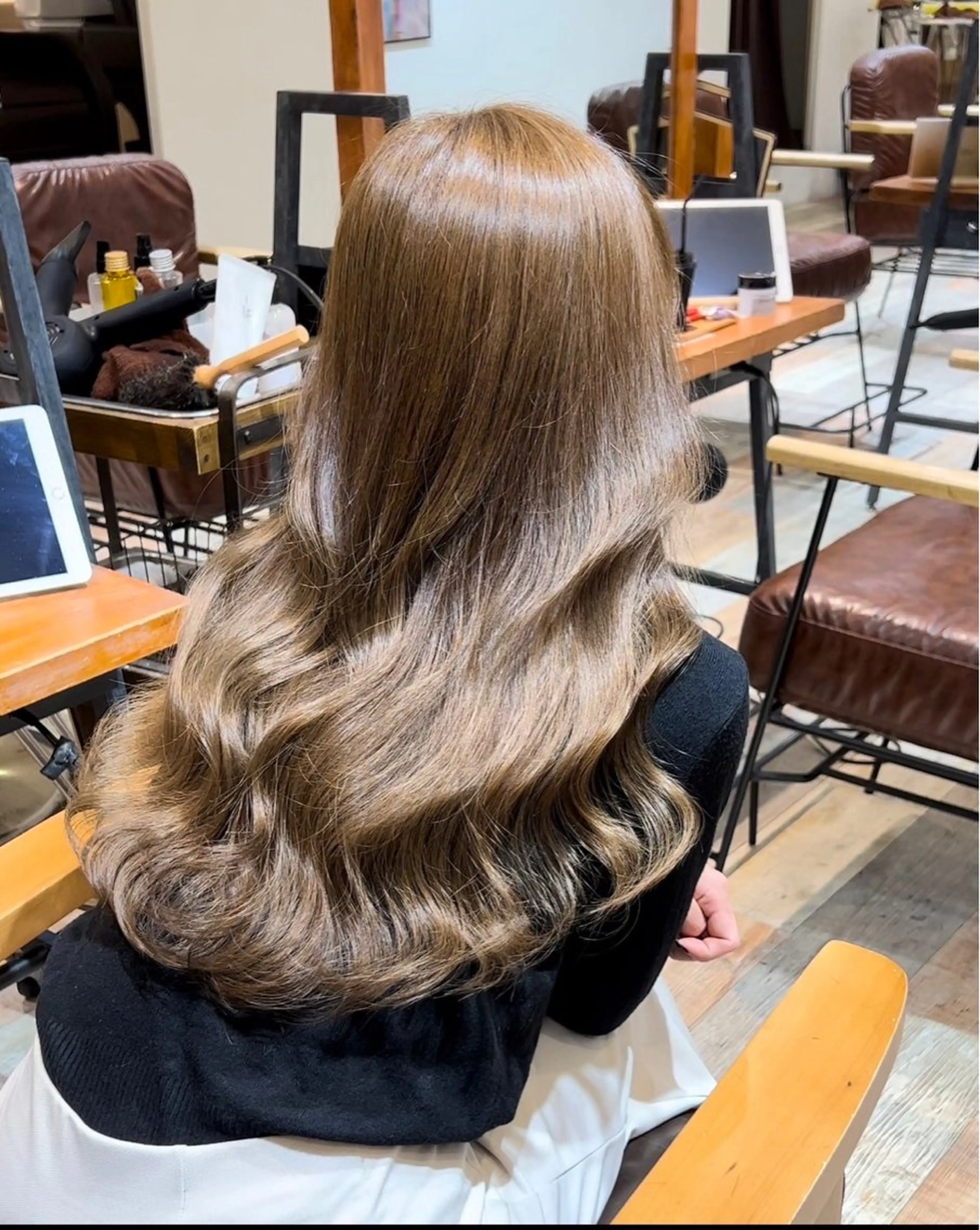 カラー ブリーチなしWカラー 縮毛矯正・清水天空のヘアスタイル