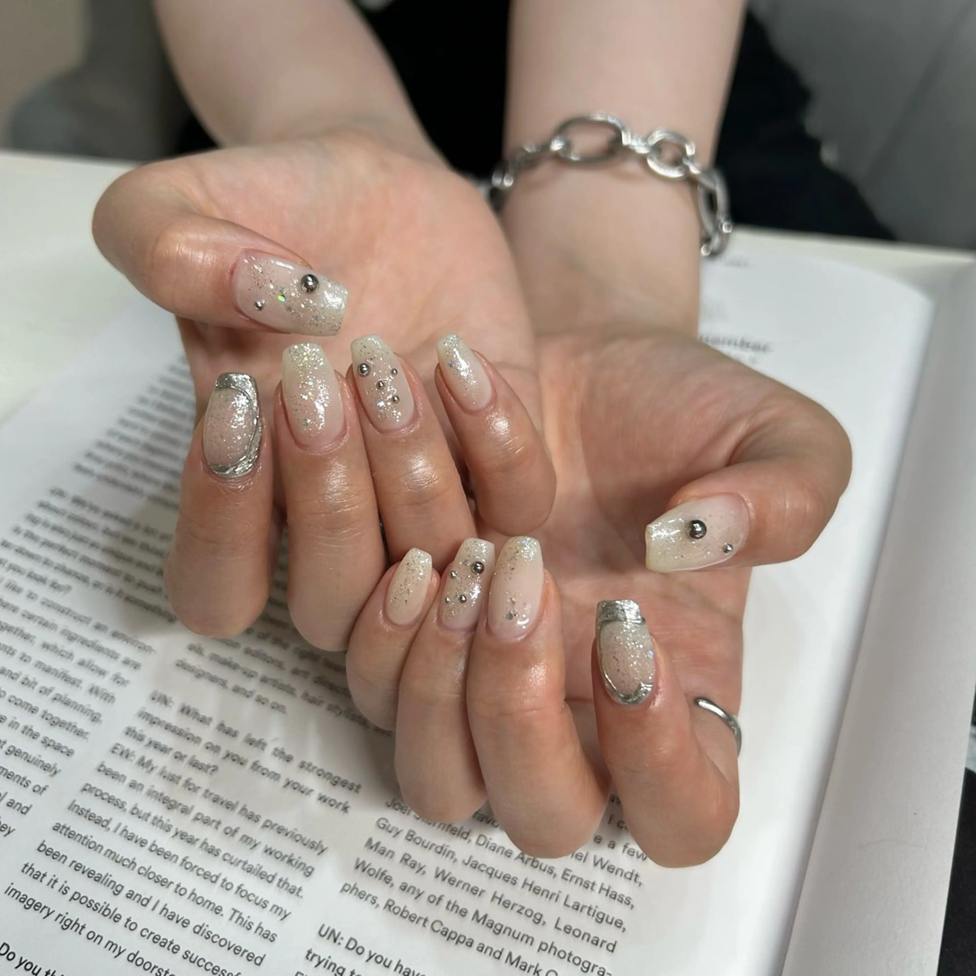 ネイル ブルー フットネイル ジェルネイル キラキラネイル 韓国ネイル RooM -produce by maynail-所属・RooM -mizuki-のネイルデザイン