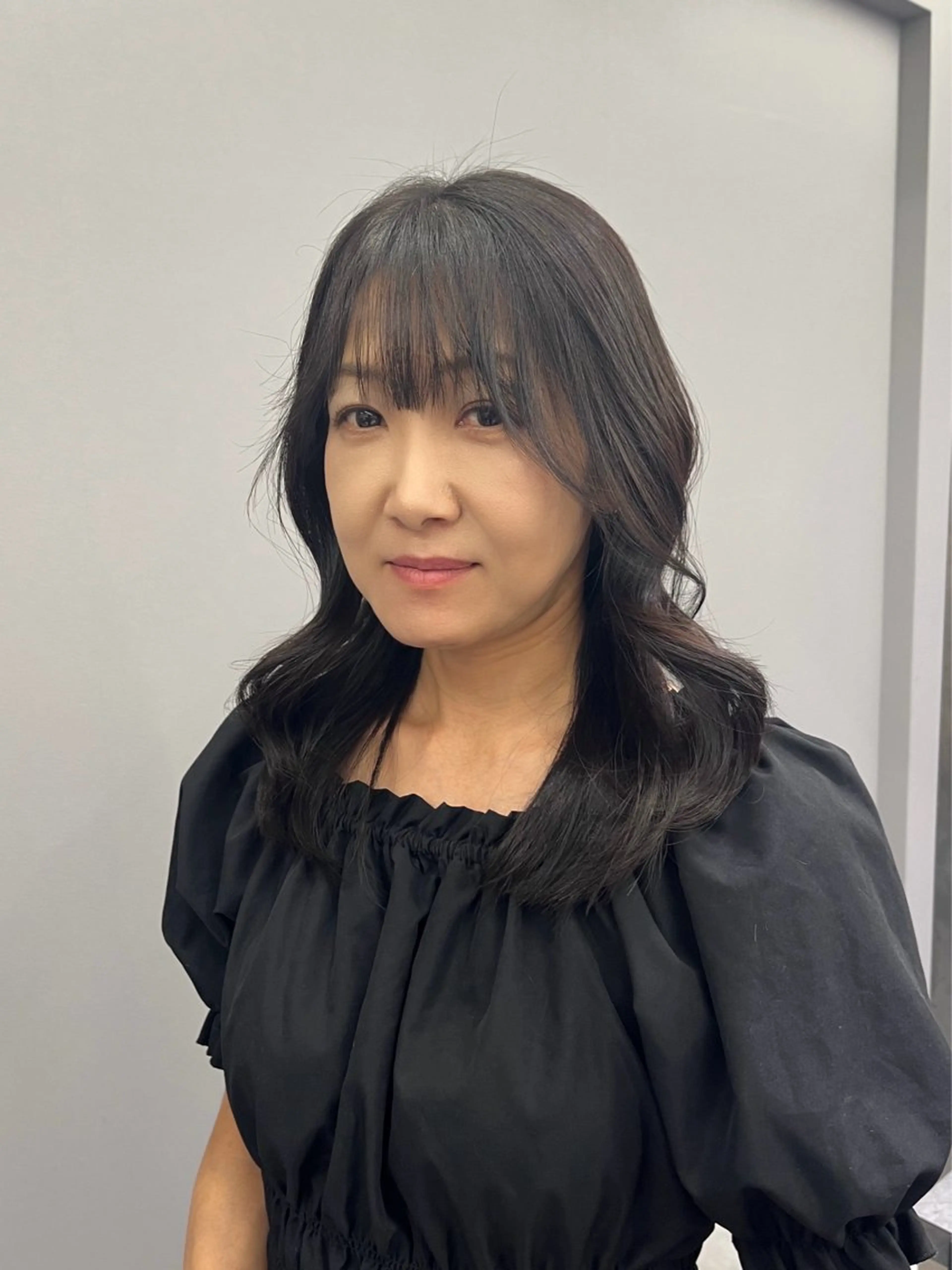 ミディアム レイヤーカット ムラカミカイセイのヘアスタイル